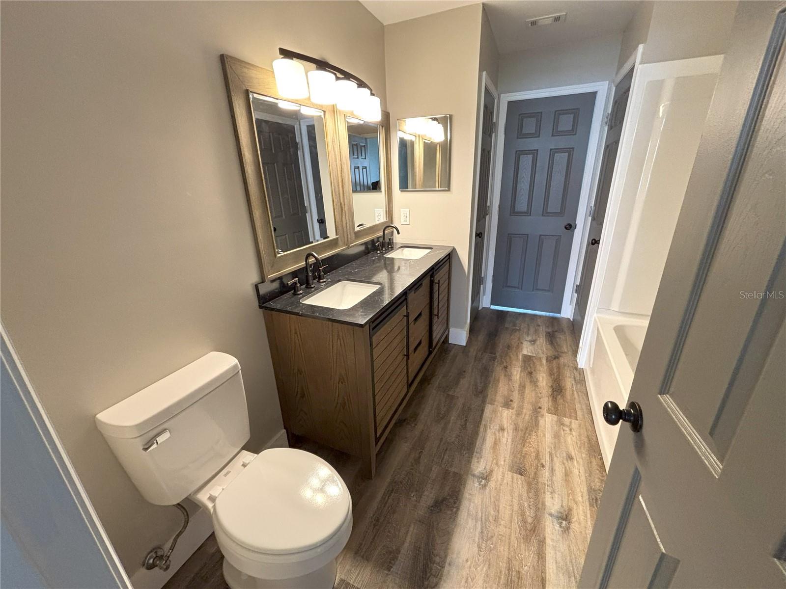 142 LONG LEAF PINE CIR, SANFORD, FL, 32773