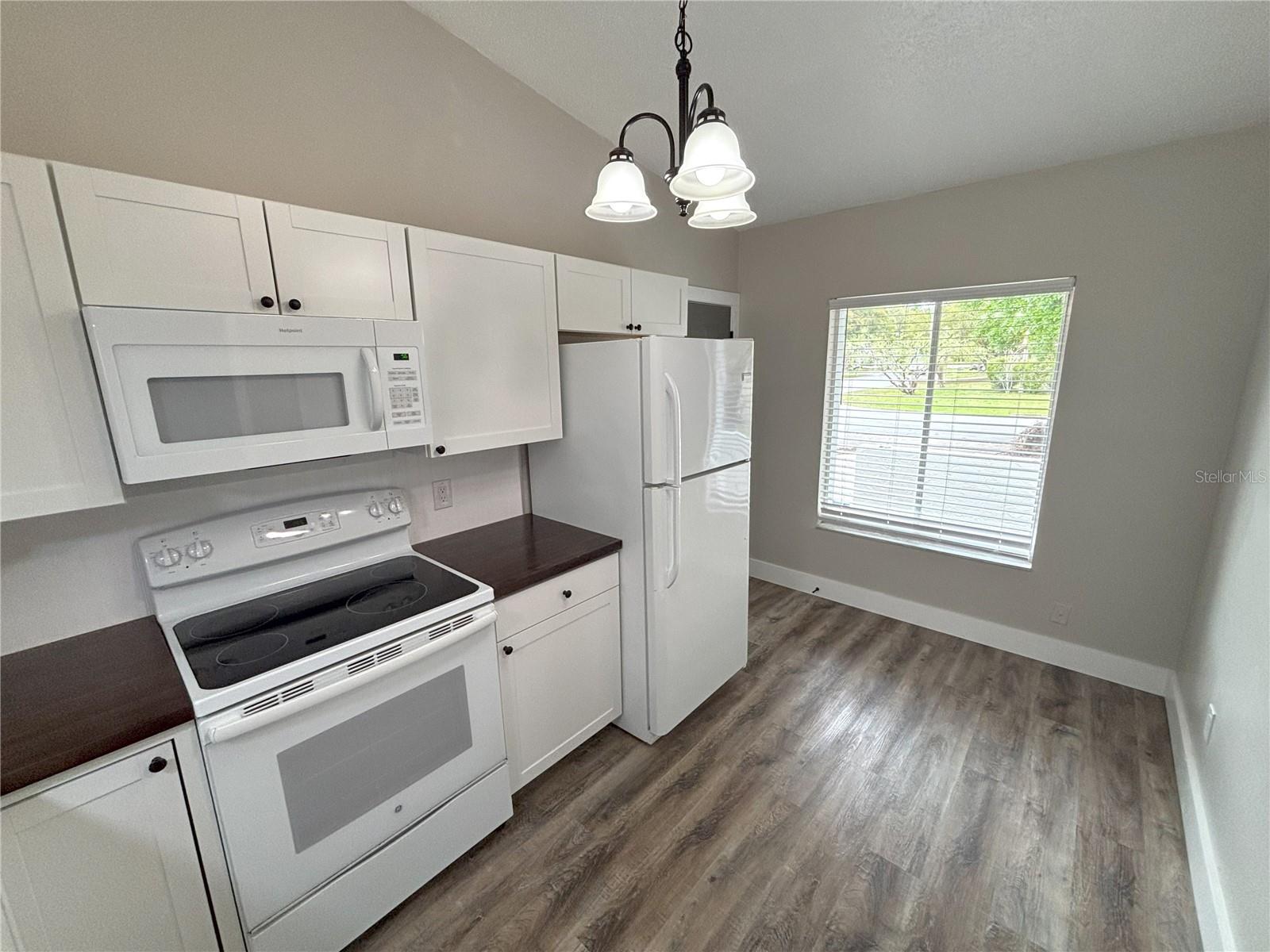142 LONG LEAF PINE CIR, SANFORD, FL, 32773