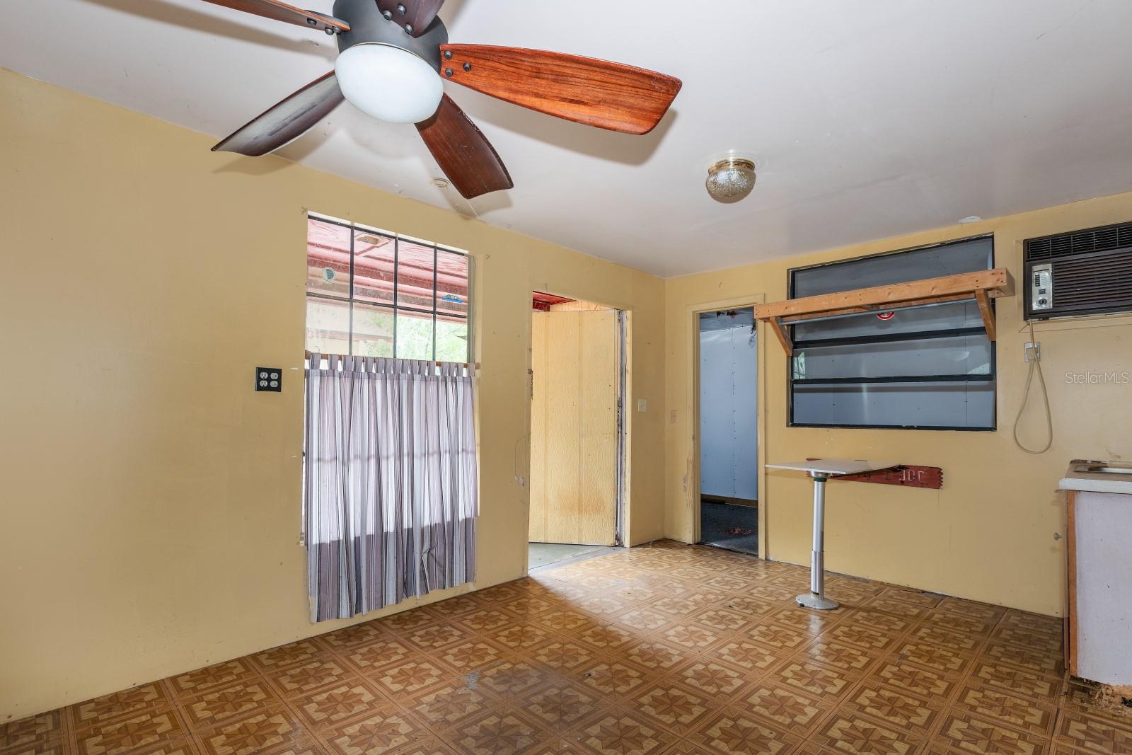 7252 JUNE BUG LN, ORLANDO, FL, 32818