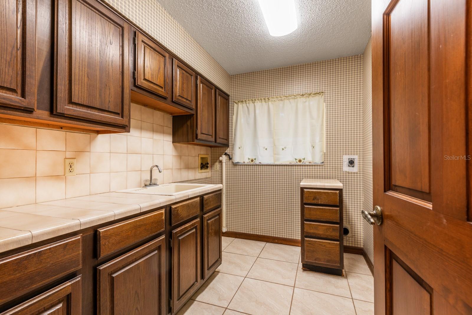 7252 JUNE BUG LN, ORLANDO, FL, 32818