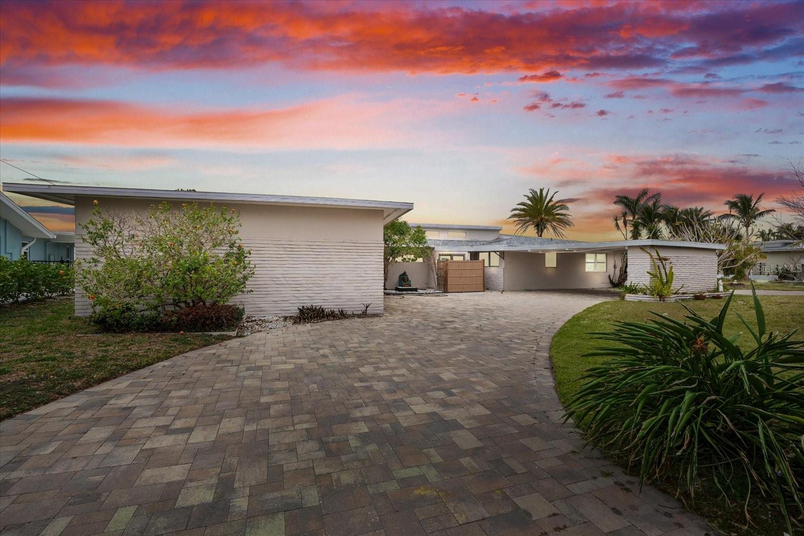 2210 HARBOR VIEW DR, DUNEDIN, FL, 34698