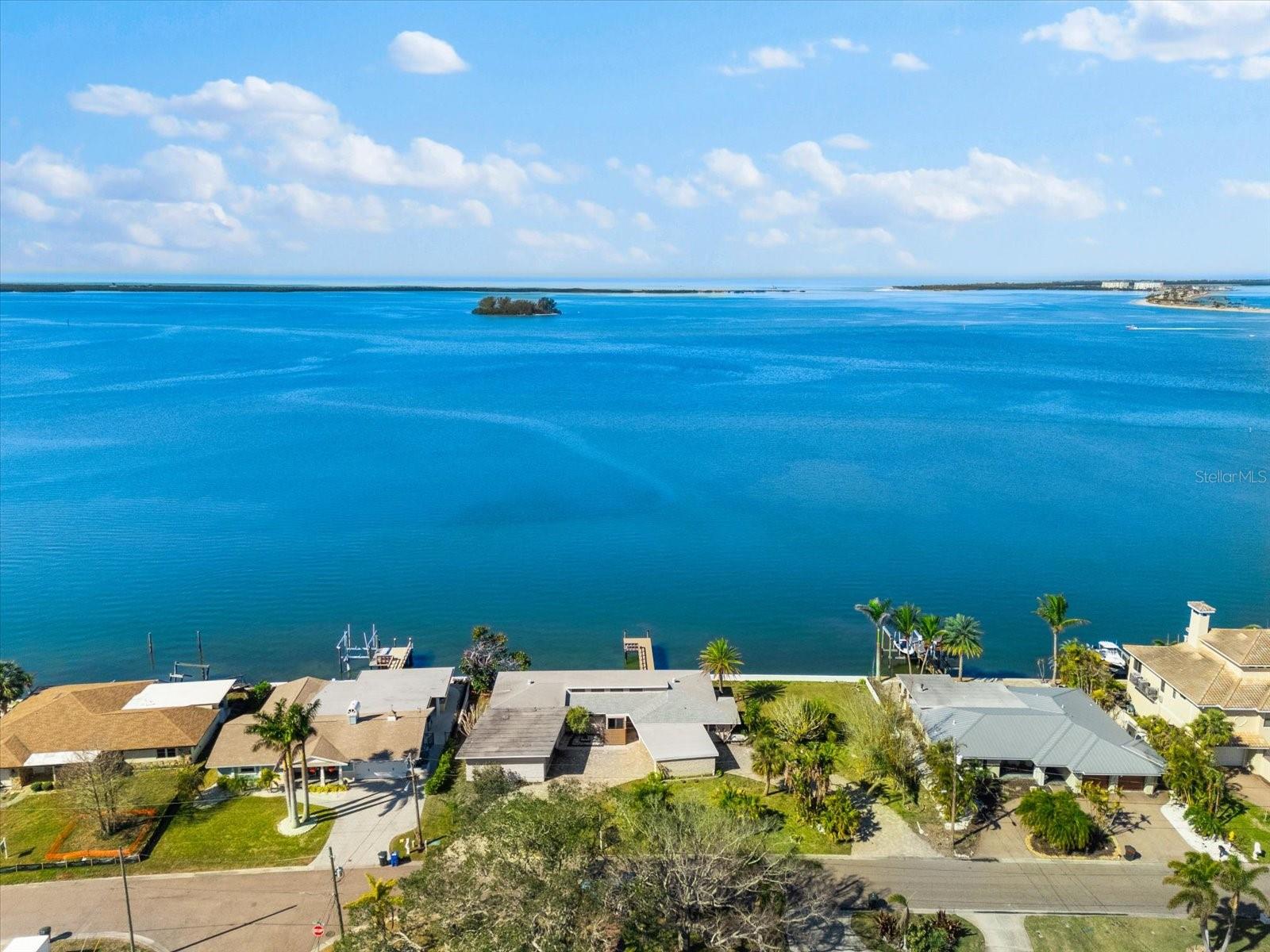 2210 HARBOR VIEW DR, DUNEDIN, FL, 34698