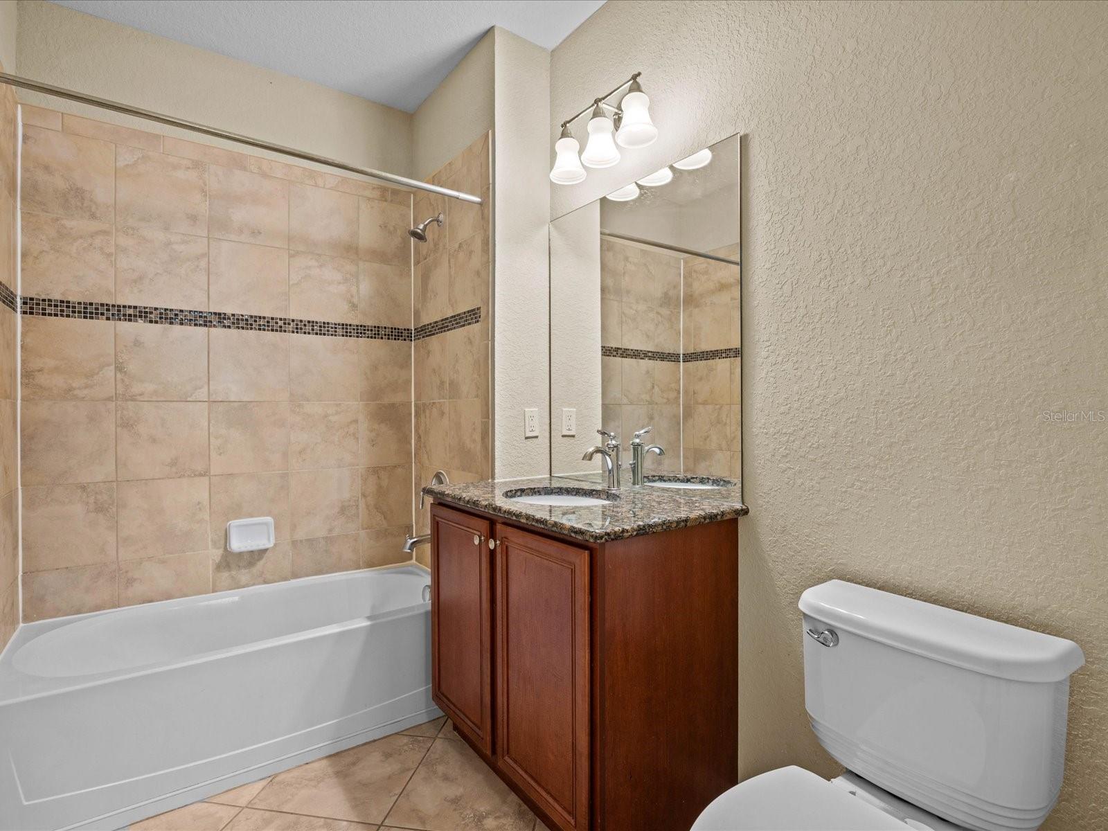 8323 BELLA VIDA CIR, DAVENPORT, FL, 33896