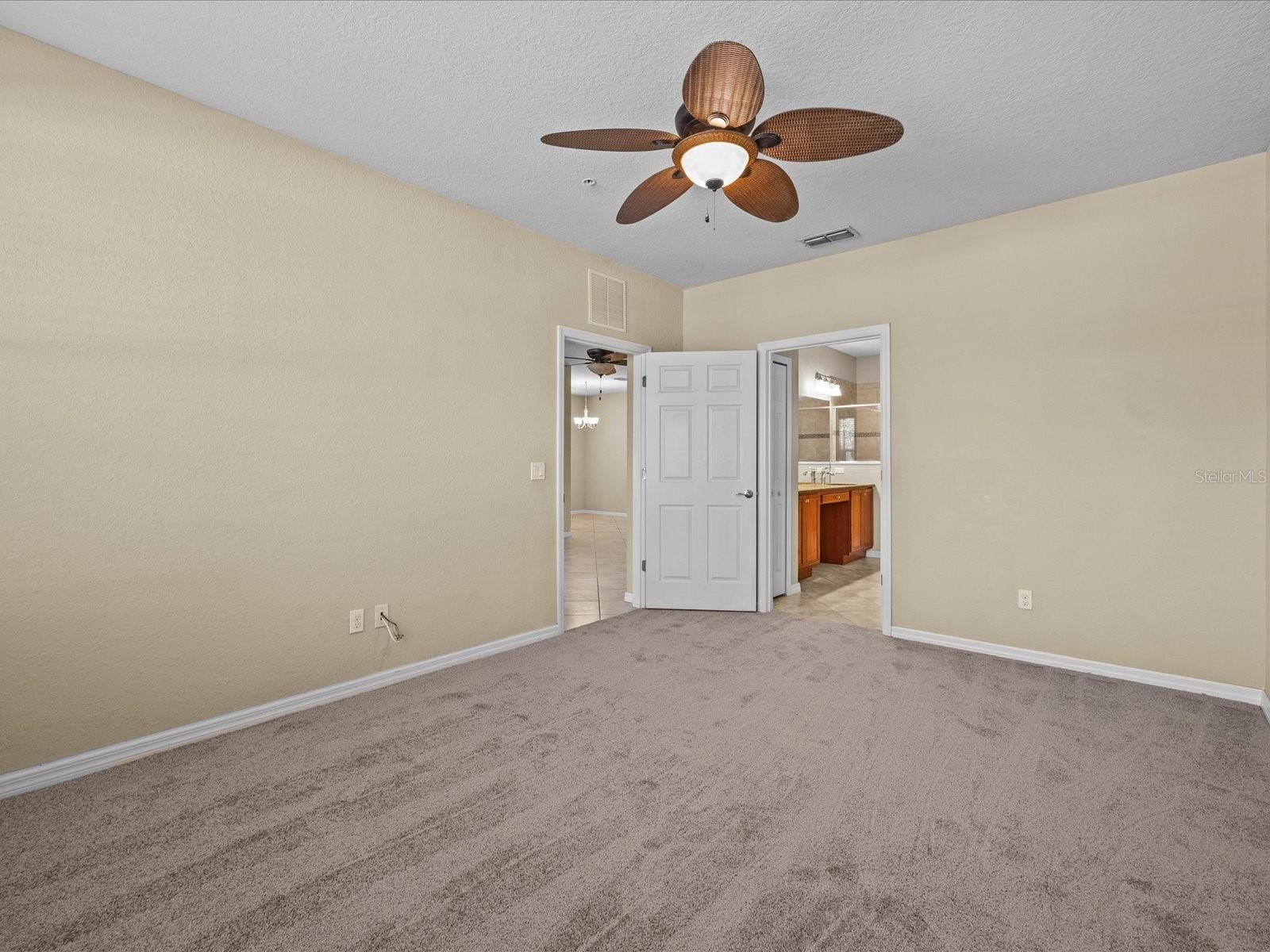 8323 BELLA VIDA CIR, DAVENPORT, FL, 33896