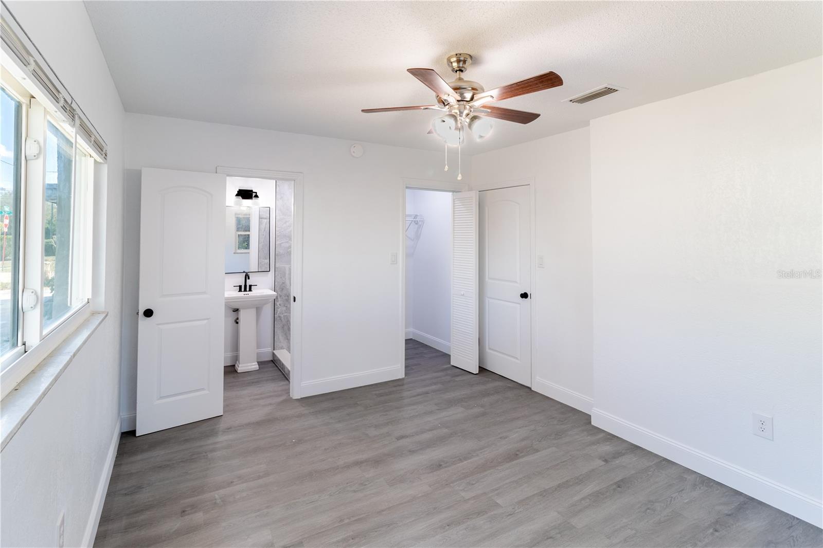 3017 E JEAN ST, TAMPA, FL, 33610
