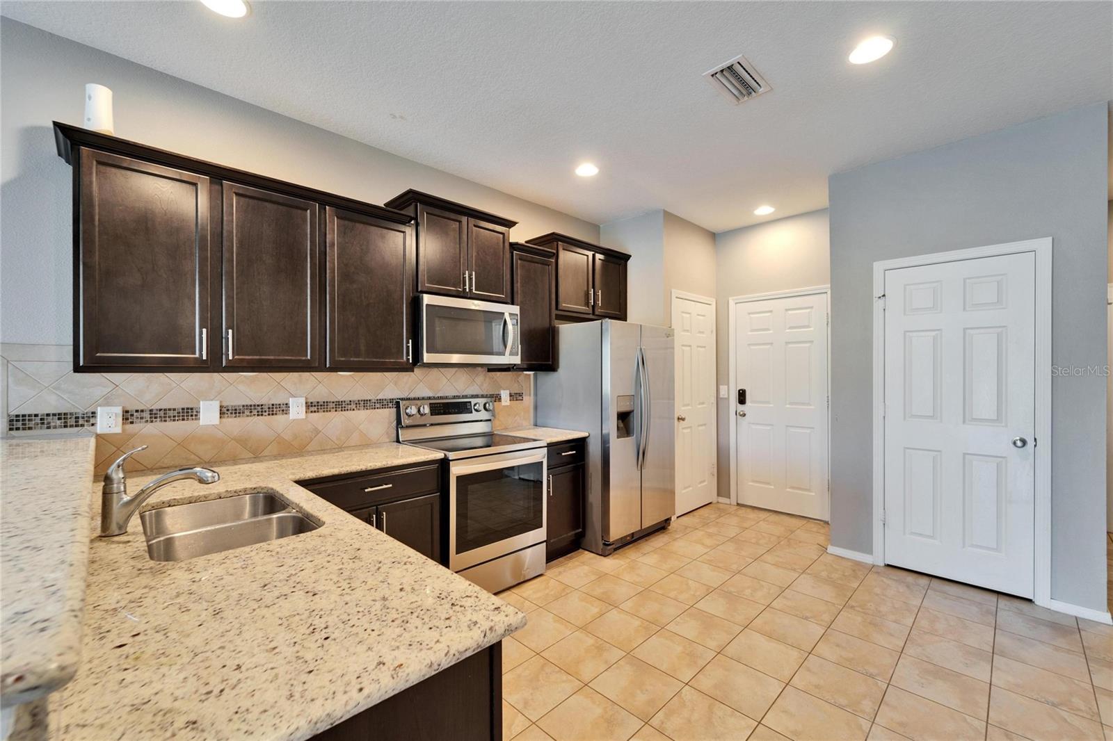 8842 TURNSTONE HAVEN PL, TAMPA, FL, 33619