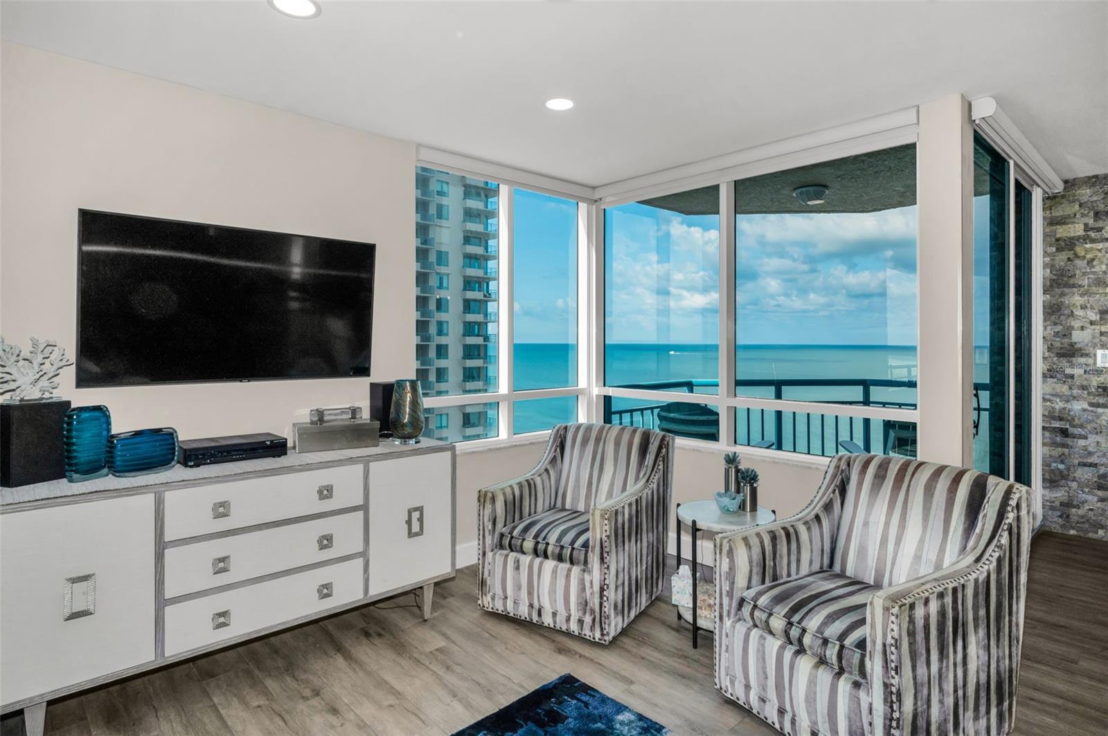 1520 GULF BLVD #1407, CLEARWATER BEACH, FL, 33767