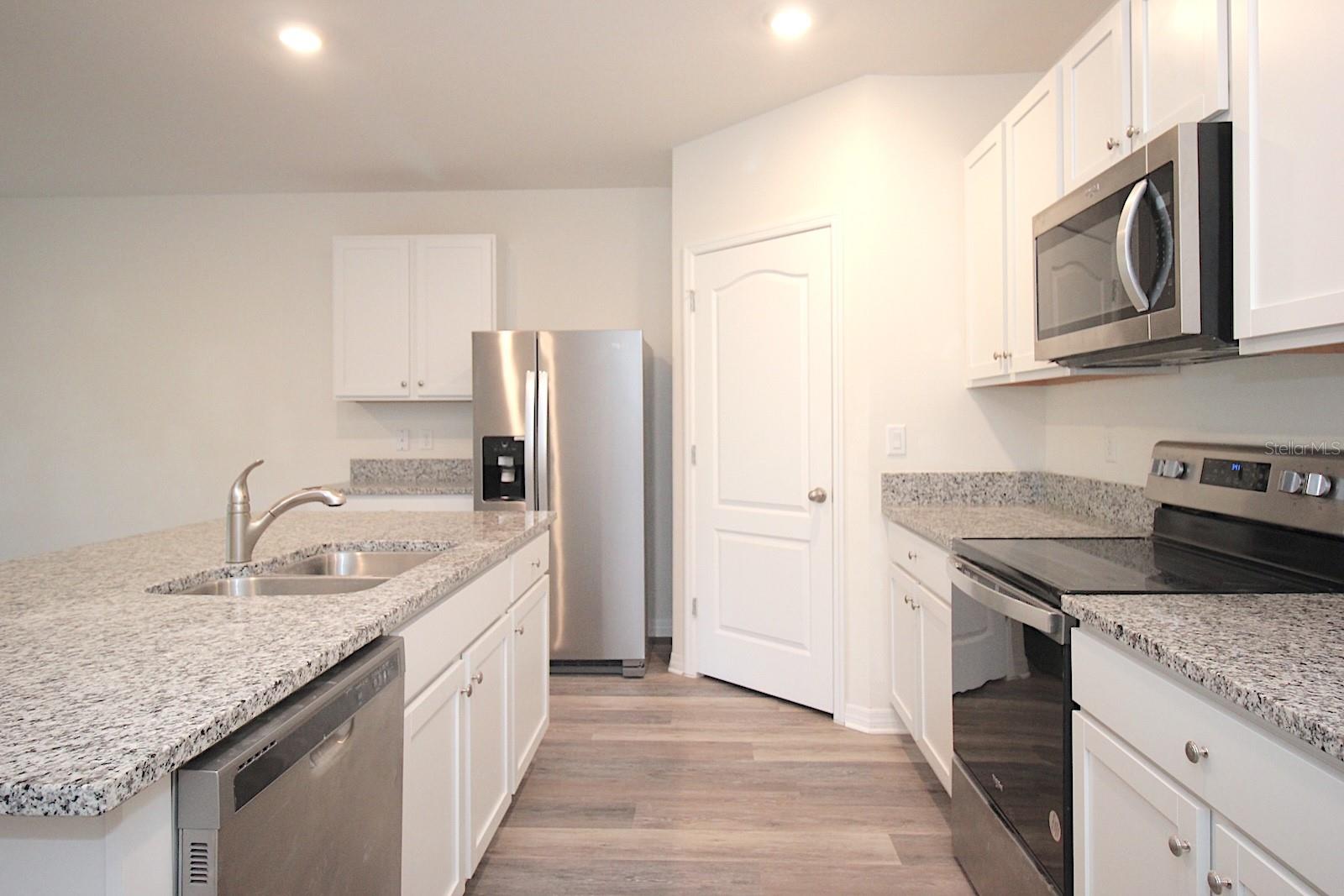 298 SUNSET POINT DR, ORMOND BEACH, FL, 32174