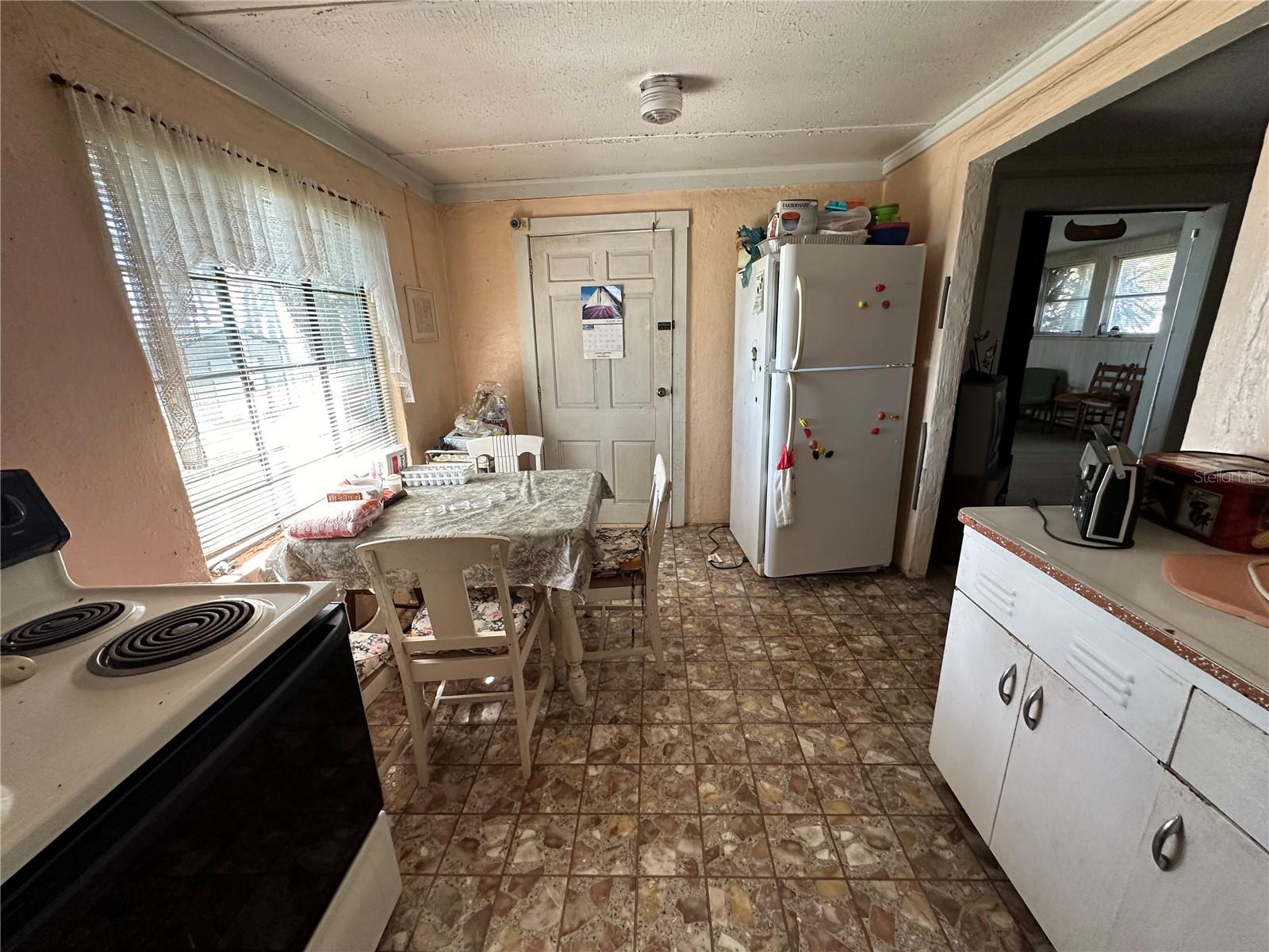 1385 N LAKE REEDY BLVD, FROSTPROOF, FL, 33843