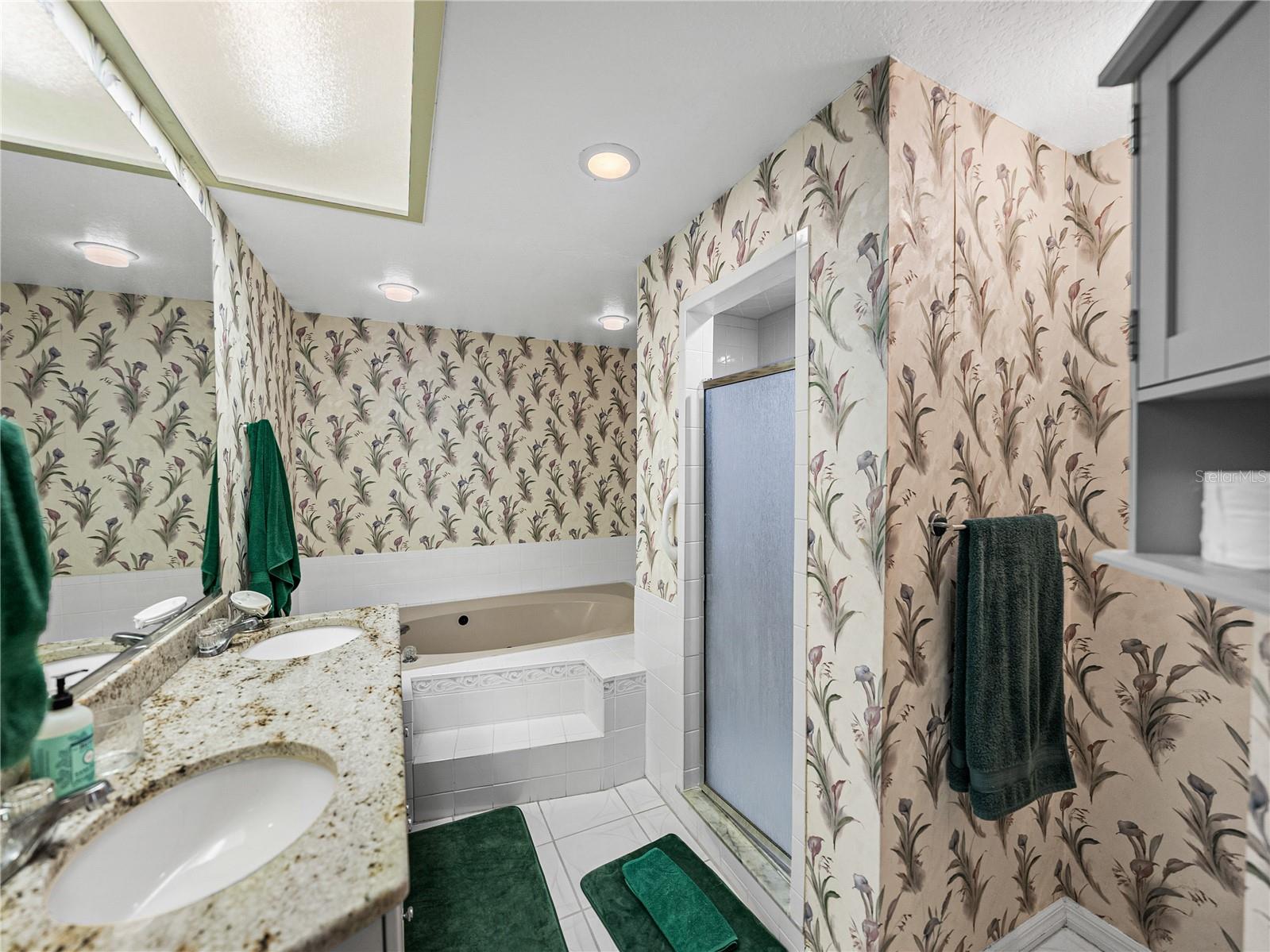 9718 TIFFANY OAKS LN #12, TAMPA, FL, 33612