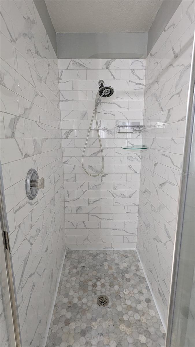 536 PINE CONE DR, DAVENPORT, FL, 33897
