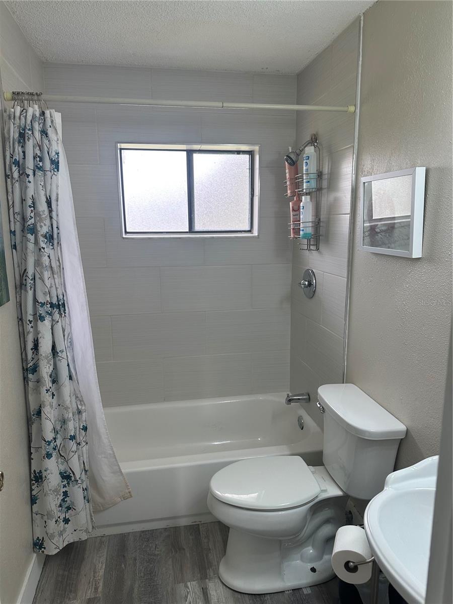 1074 LEEWARD DR, DELTONA, FL, 32738