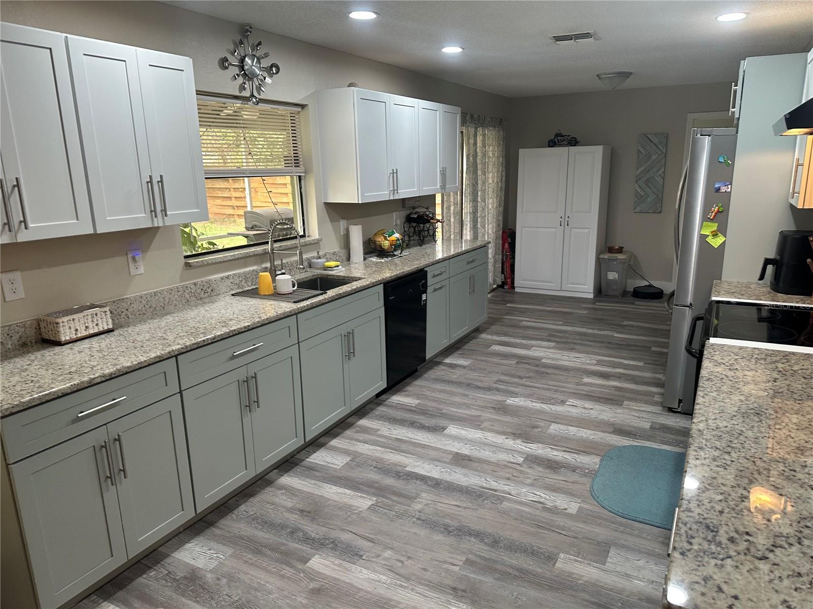 1074 LEEWARD DR, DELTONA, FL, 32738