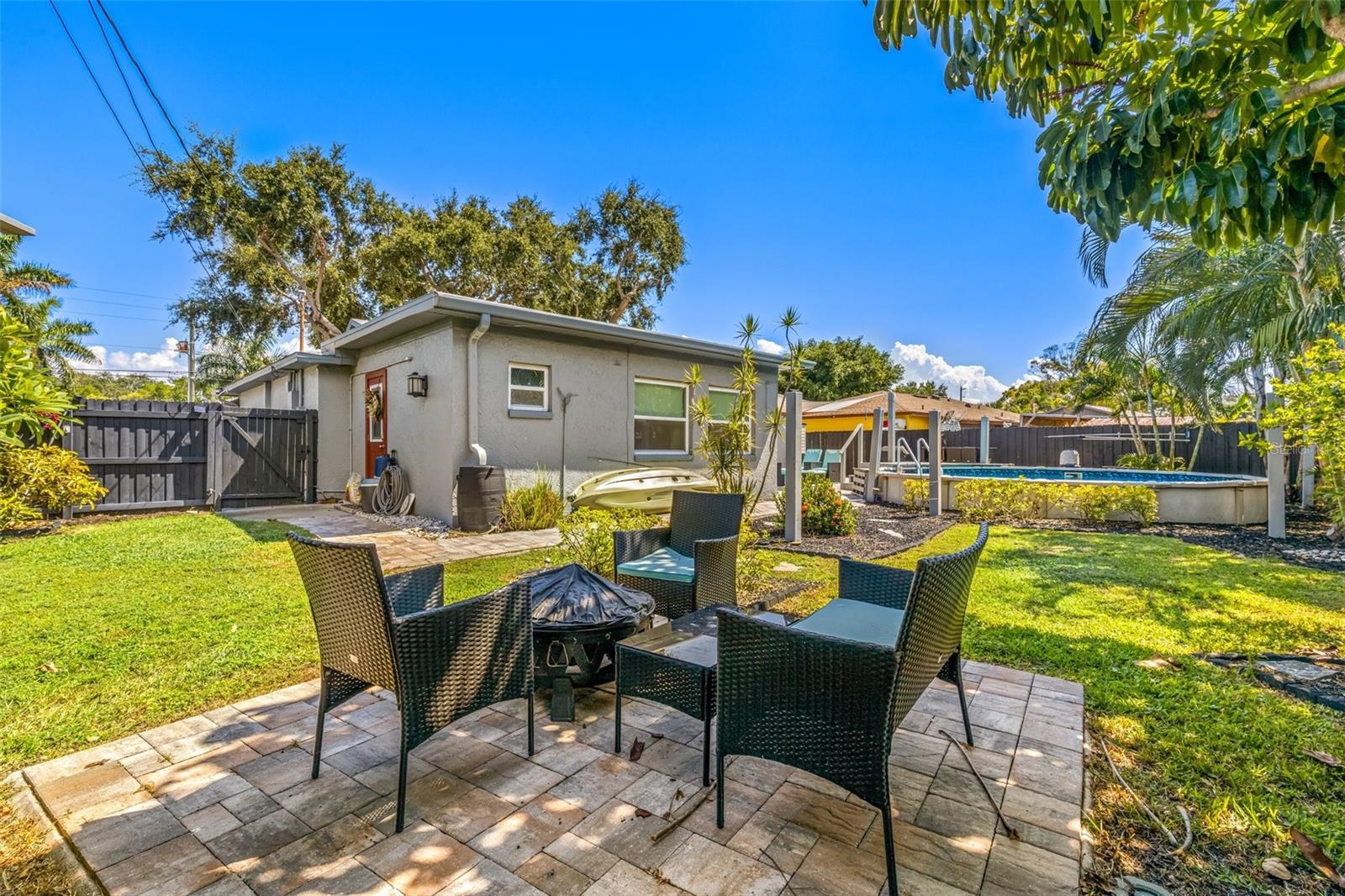4135 BEACH DR SE, ST PETERSBURG, FL, 33705