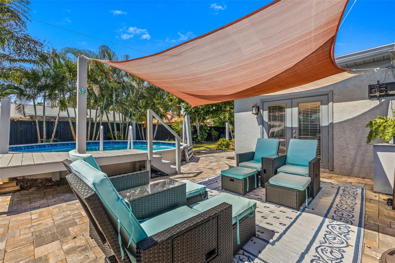 4135 BEACH DR SE, ST PETERSBURG, FL, 33705