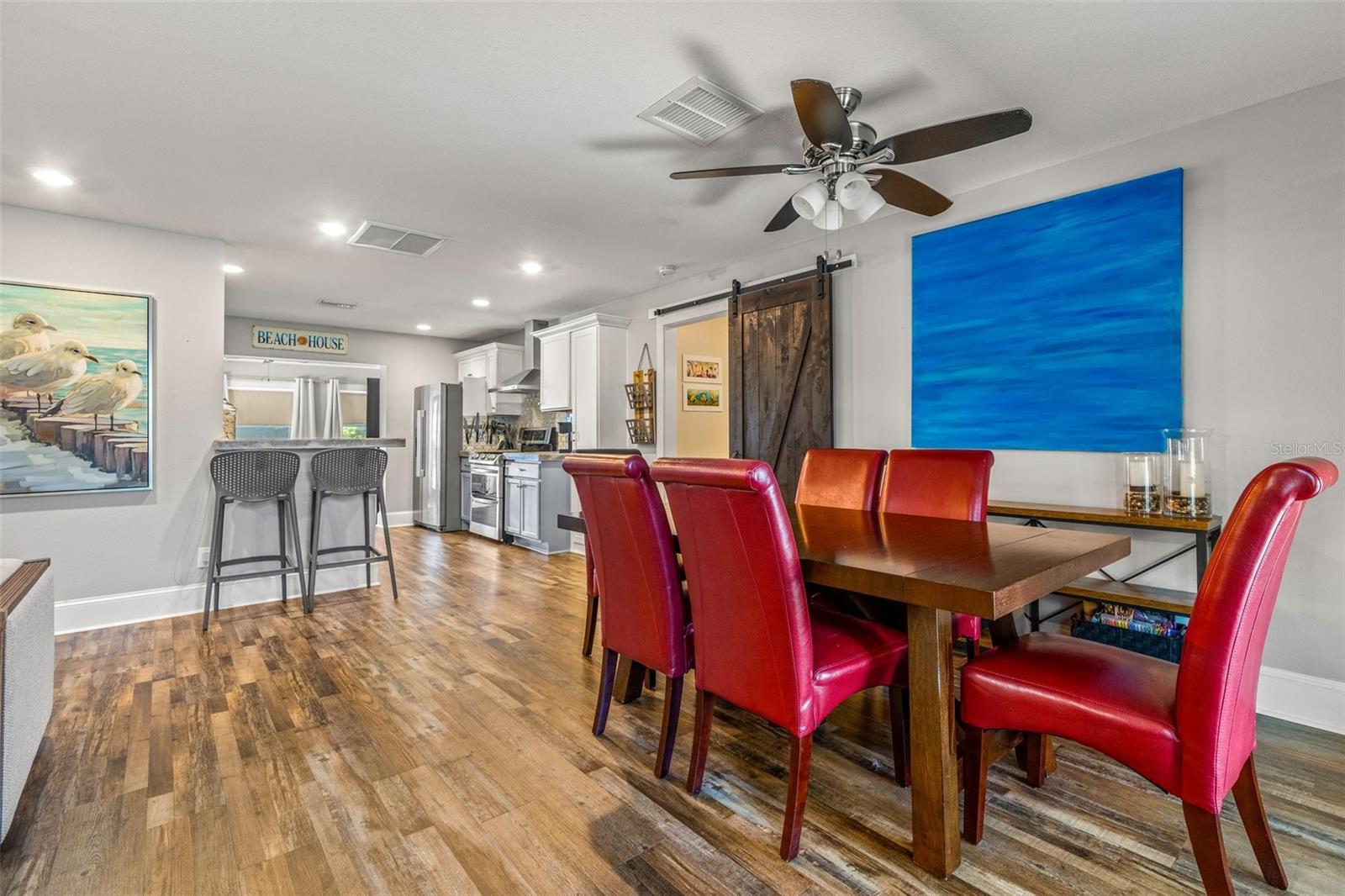 4135 BEACH DR SE, ST PETERSBURG, FL, 33705