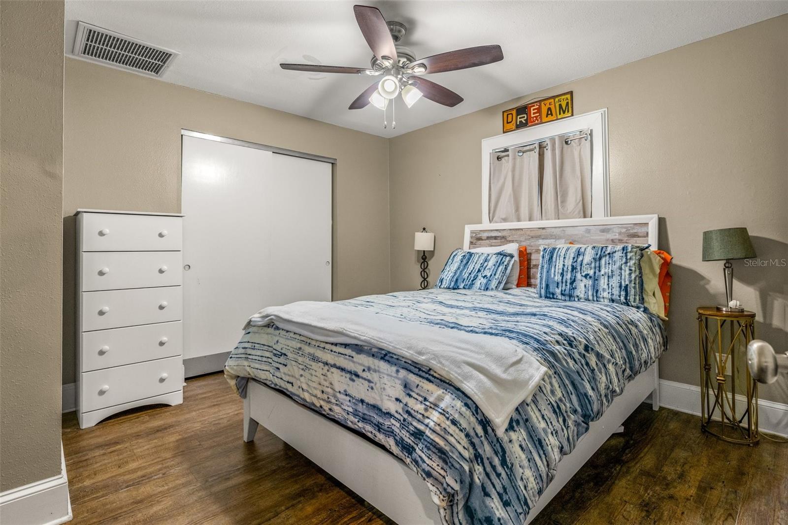 4135 BEACH DR SE, ST PETERSBURG, FL, 33705