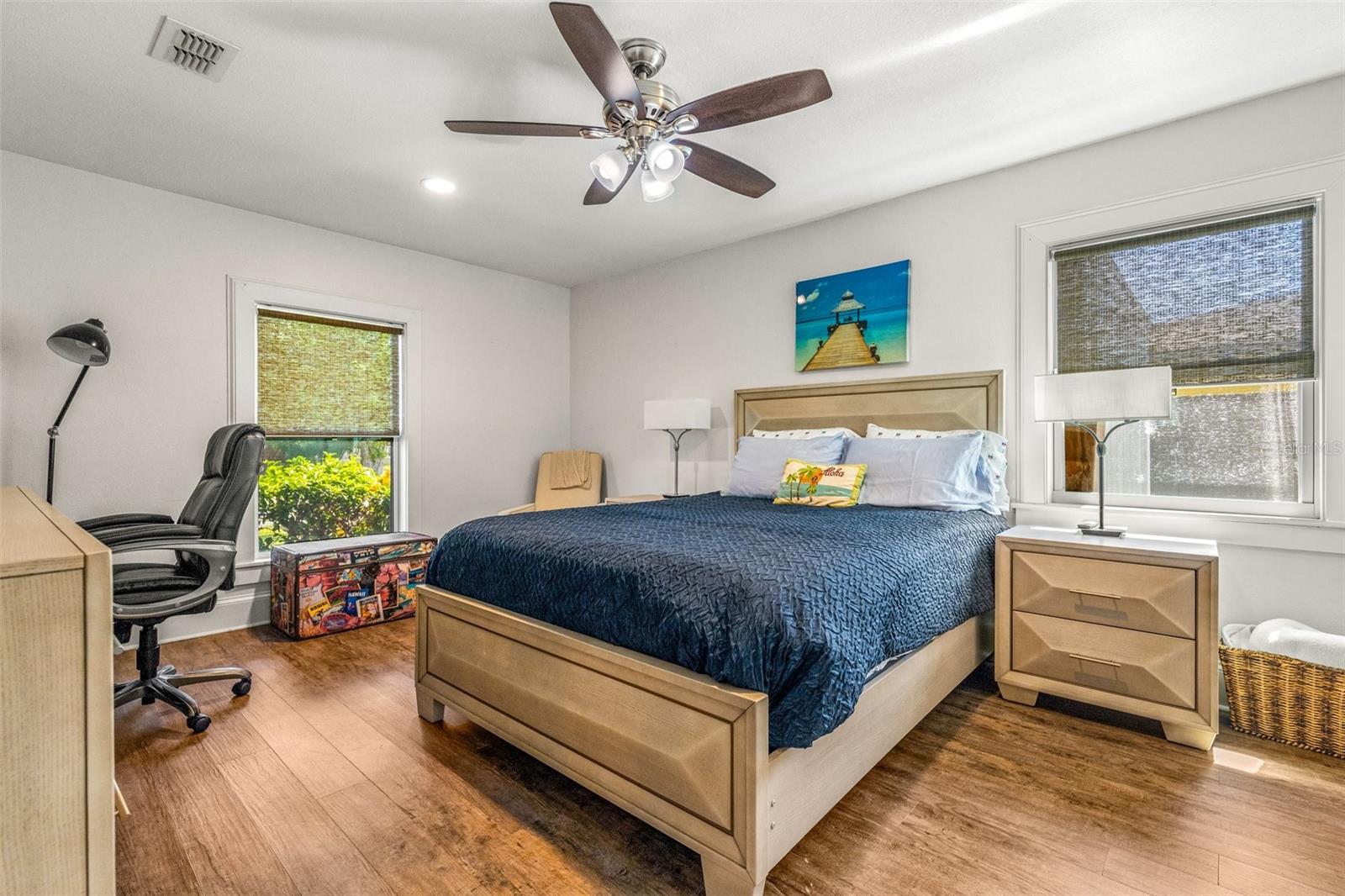 4135 BEACH DR SE, ST PETERSBURG, FL, 33705