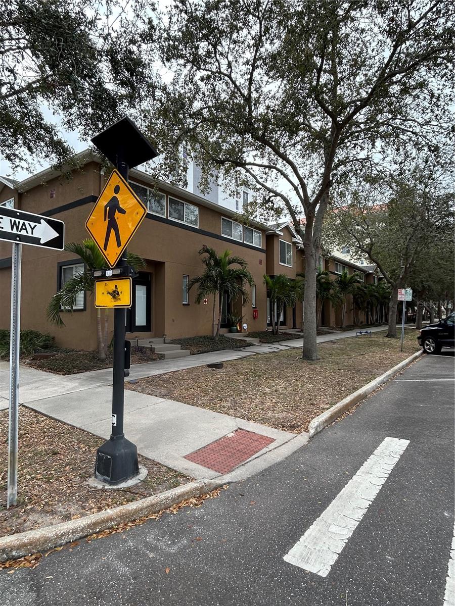 724 4TH AVE S #8, ST PETERSBURG, FL, 33701