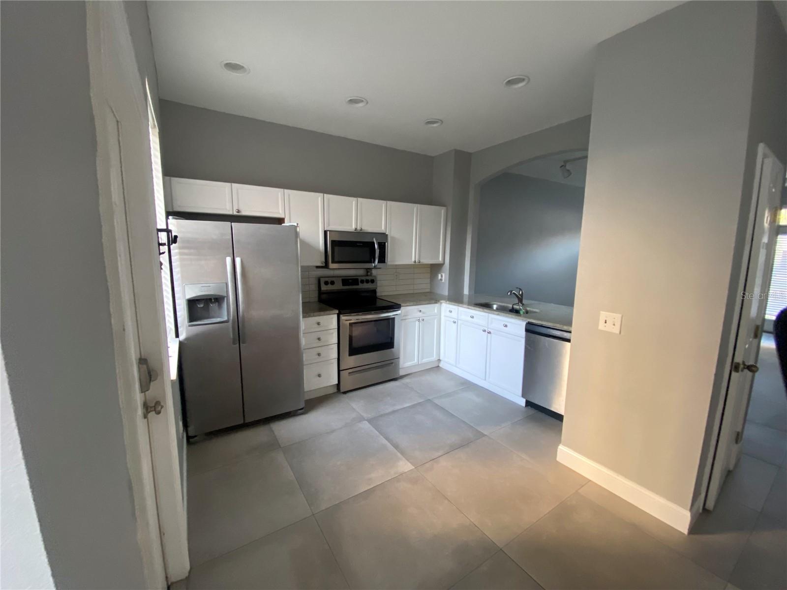 724 4TH AVE S #8, ST PETERSBURG, FL, 33701