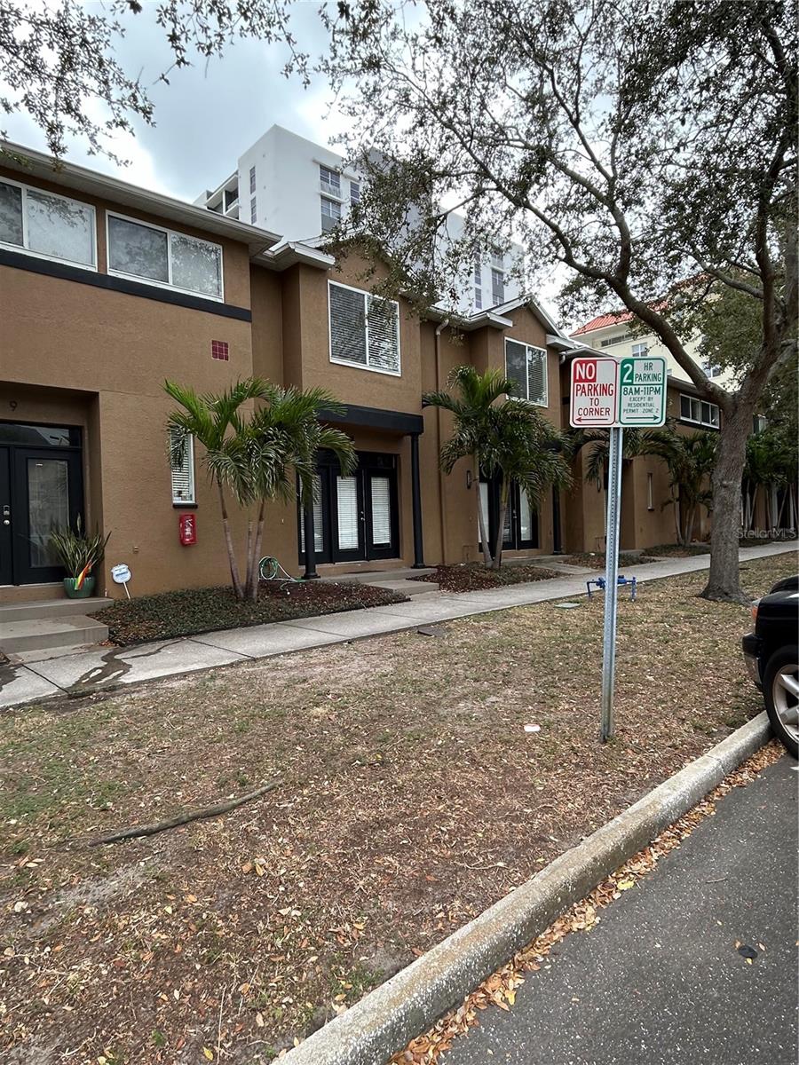 724 4TH AVE S #8, ST PETERSBURG, FL, 33701