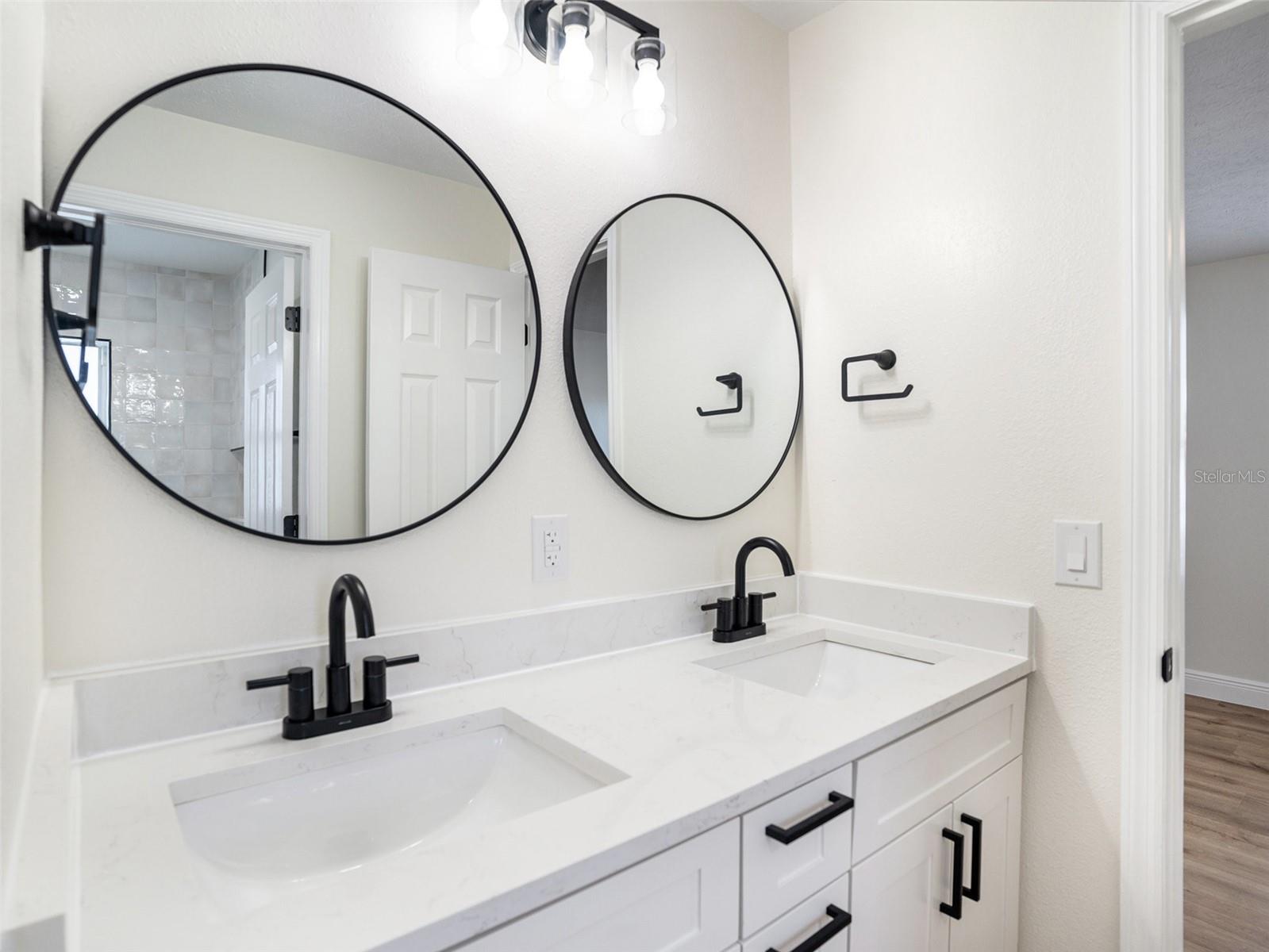 9705 MARY ROBIN DR, RIVERVIEW, FL, 33569