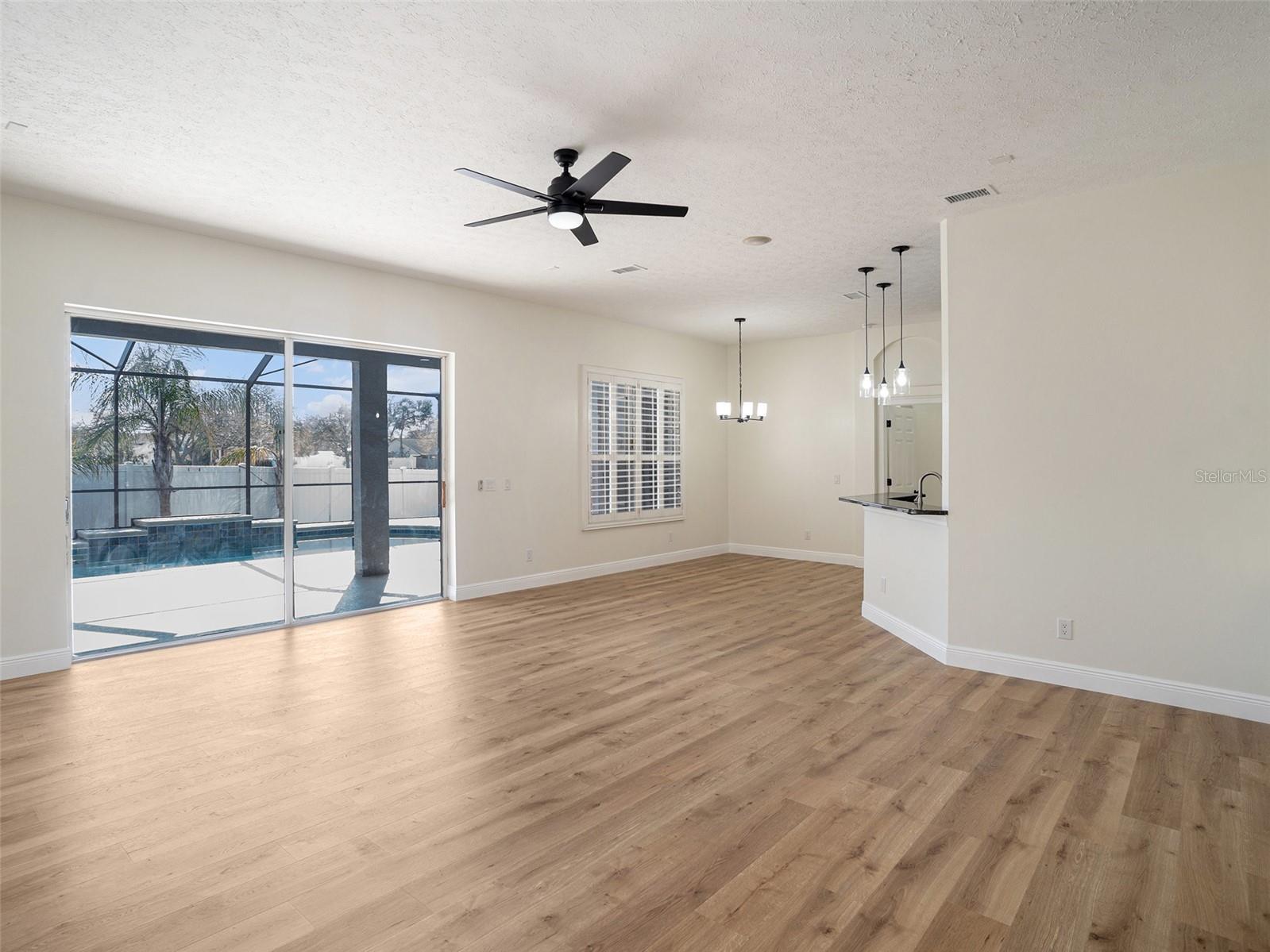 9705 MARY ROBIN DR, RIVERVIEW, FL, 33569