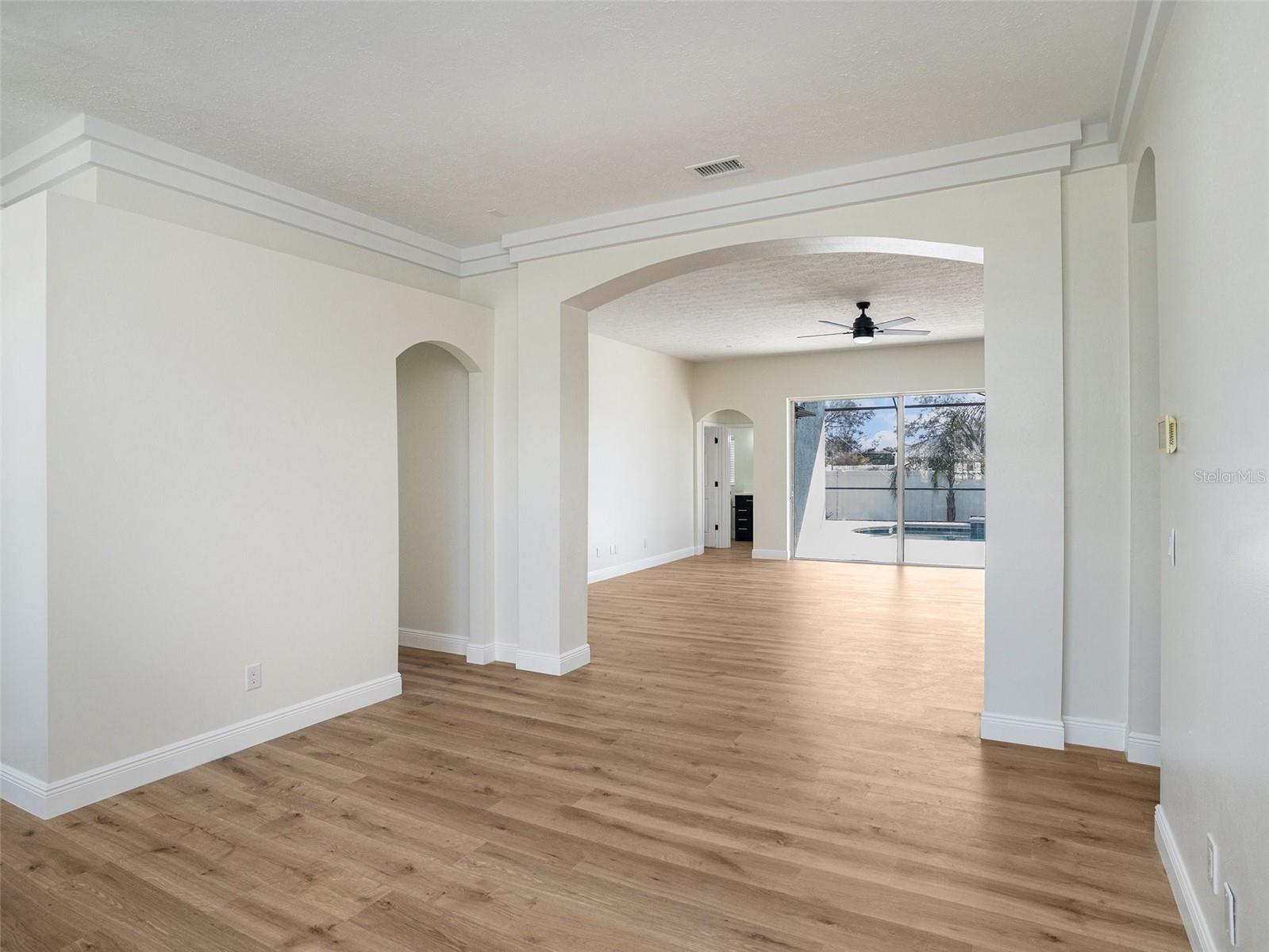 9705 MARY ROBIN DR, RIVERVIEW, FL, 33569