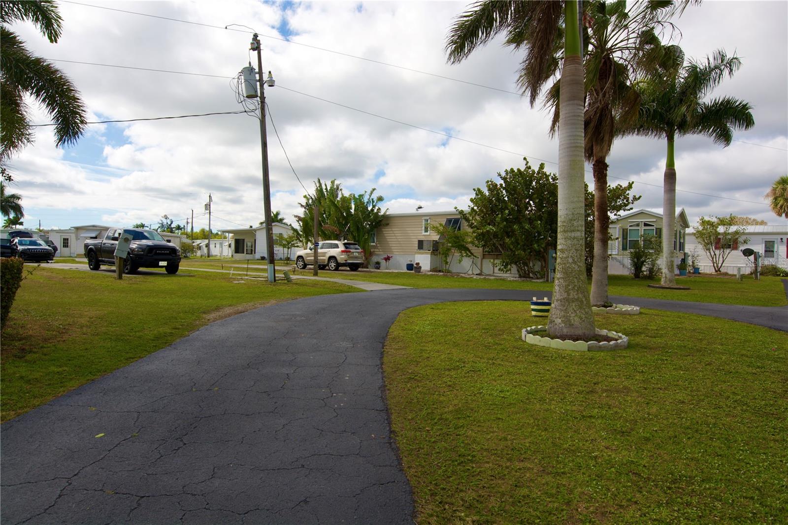 8320 RIVERSIDE DR #103, PUNTA GORDA, FL, 33982