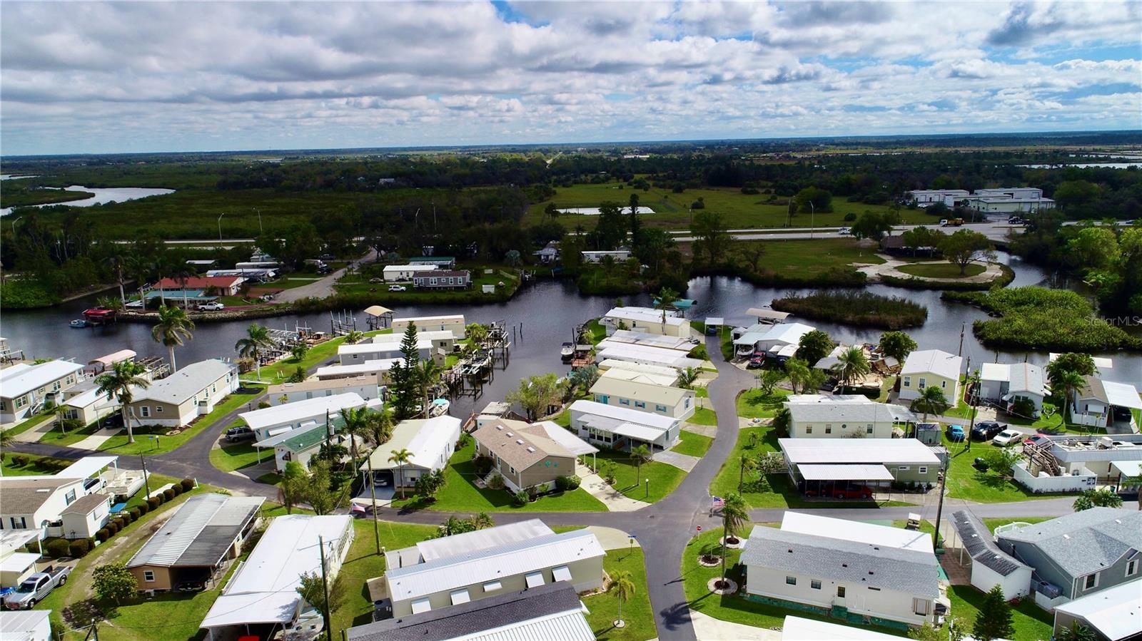 8320 RIVERSIDE DR #103, PUNTA GORDA, FL, 33982