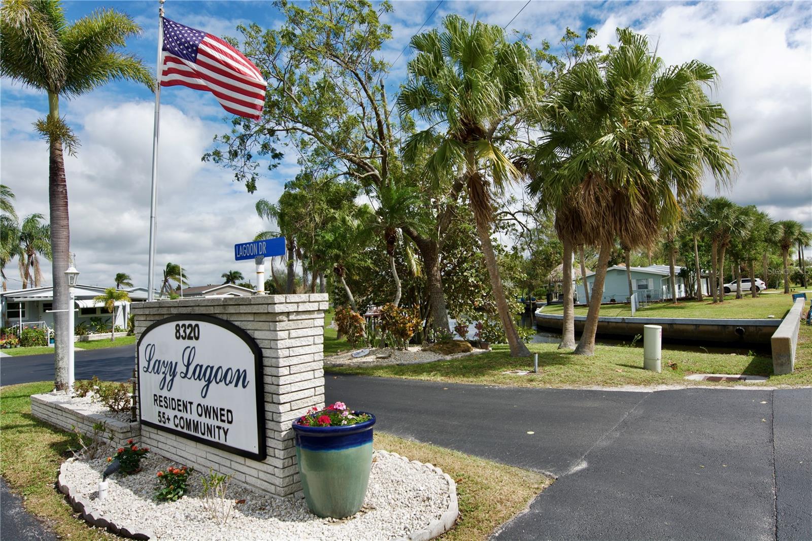 8320 RIVERSIDE DR #103, PUNTA GORDA, FL, 33982