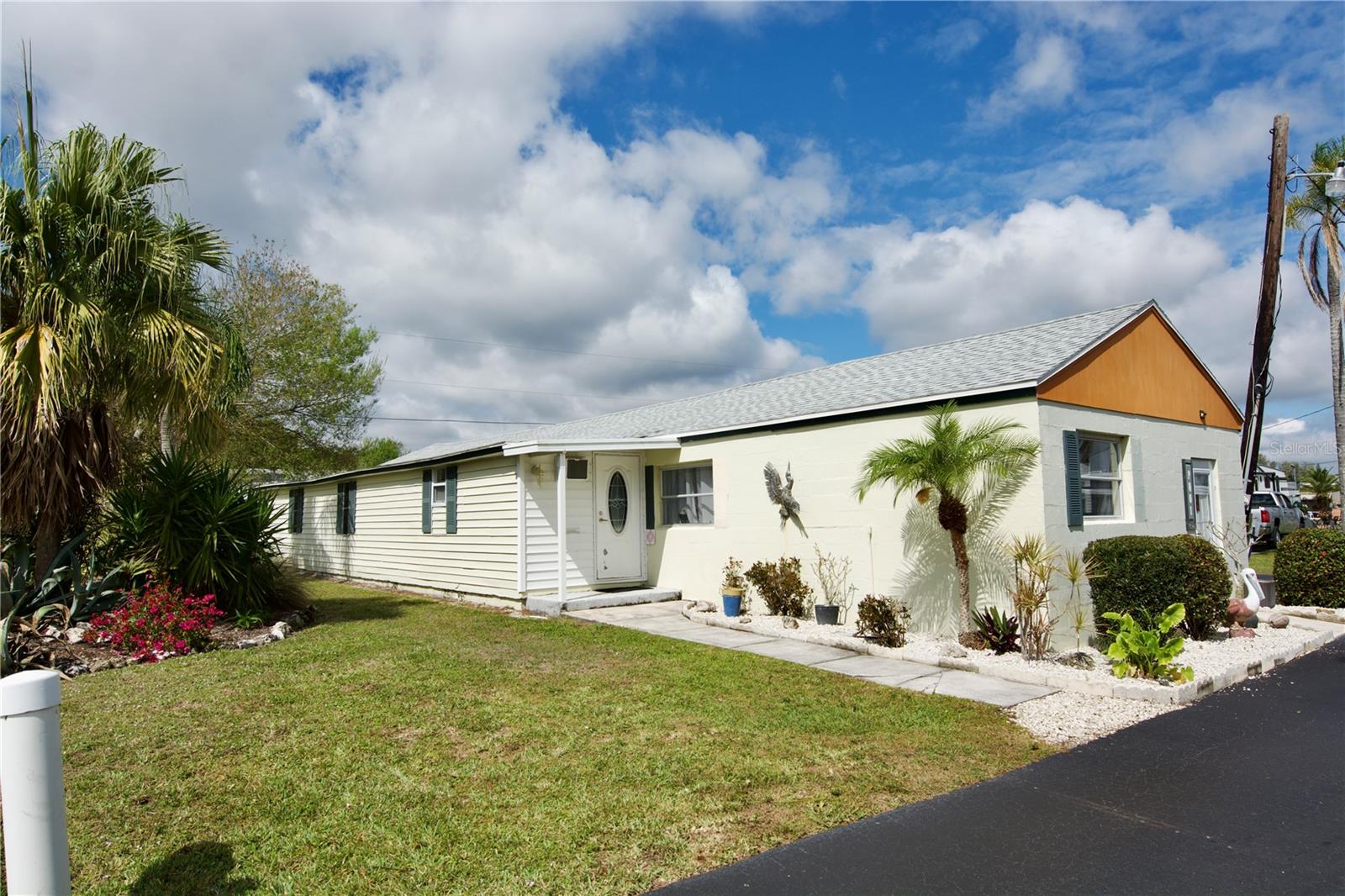8320 RIVERSIDE DR #103, PUNTA GORDA, FL, 33982