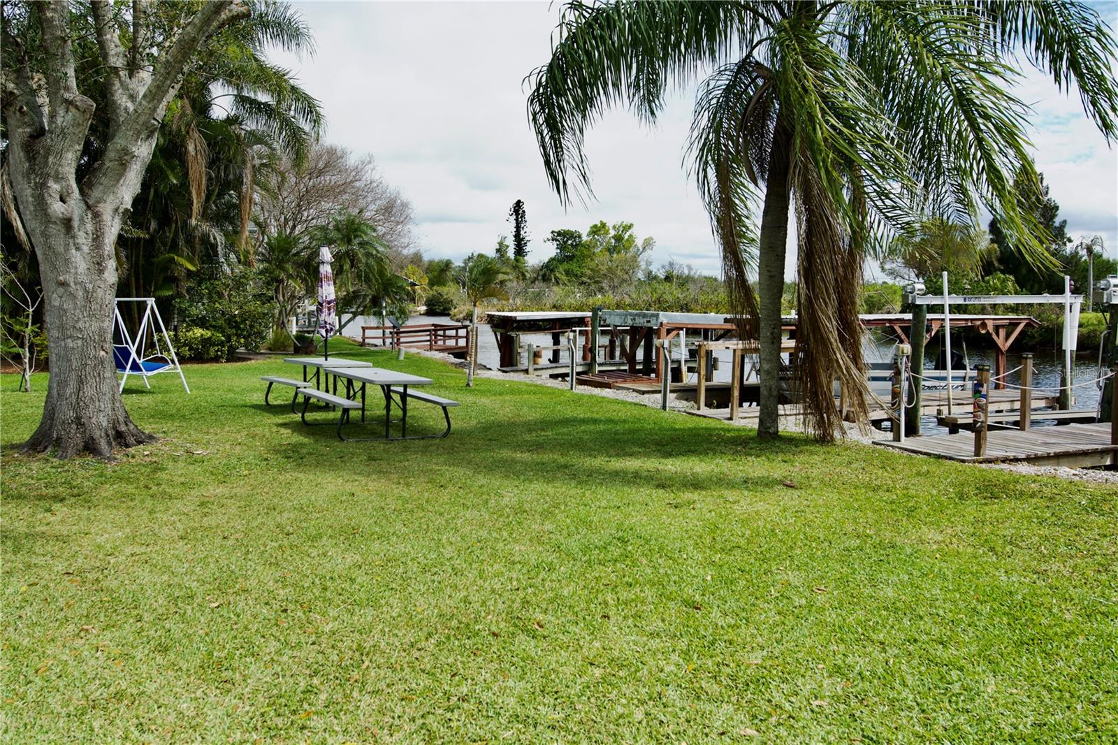 8320 RIVERSIDE DR #103, PUNTA GORDA, FL, 33982