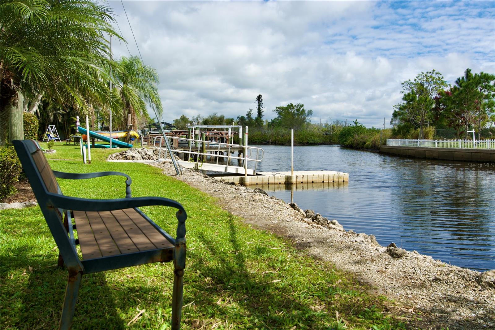 8320 RIVERSIDE DR #103, PUNTA GORDA, FL, 33982