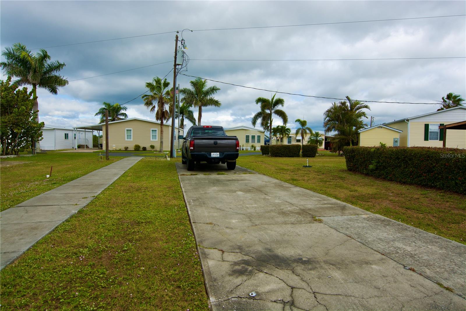 8320 RIVERSIDE DR #103, PUNTA GORDA, FL, 33982