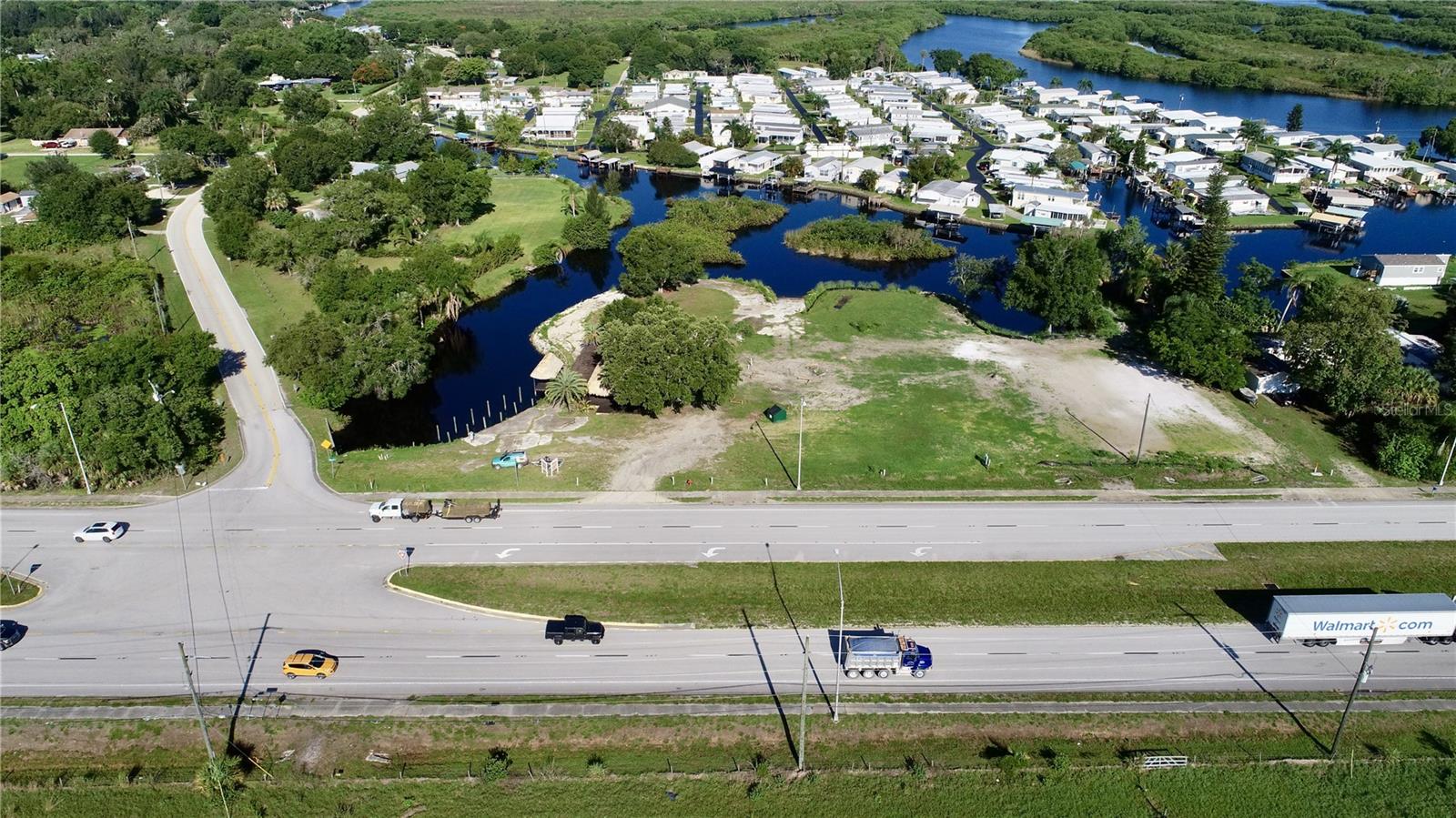 8320 RIVERSIDE DR #103, PUNTA GORDA, FL, 33982