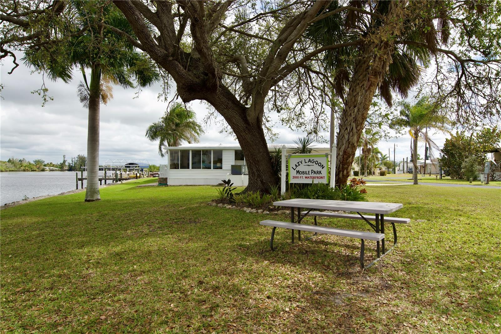 8320 RIVERSIDE DR #103, PUNTA GORDA, FL, 33982
