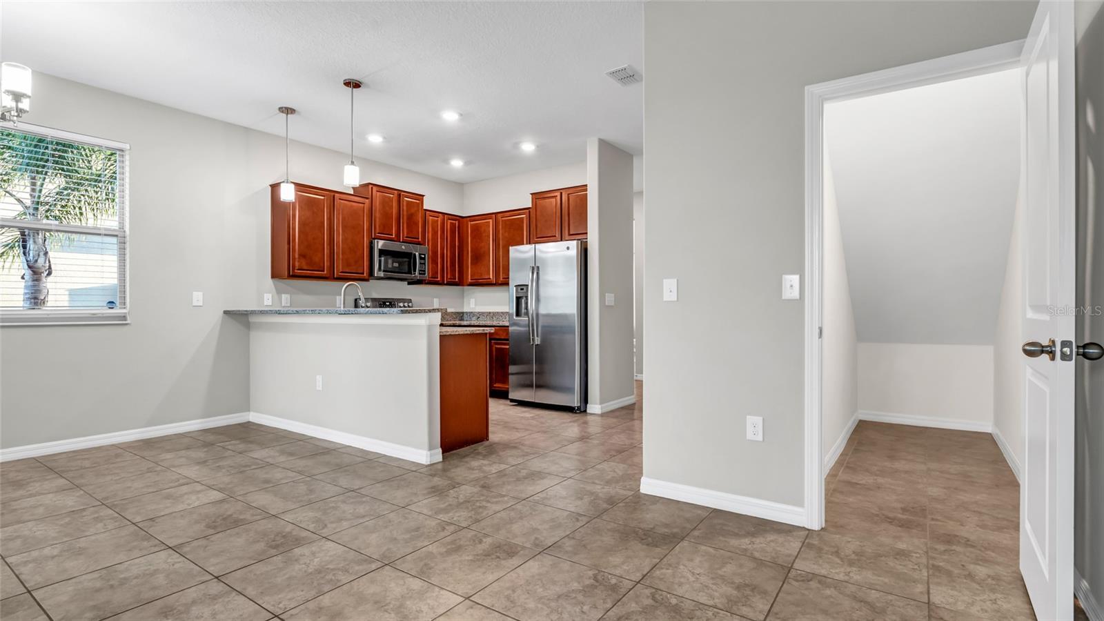 15510 FLORENCE HOLLOW PL, SUN CITY CENTER, FL, 33573