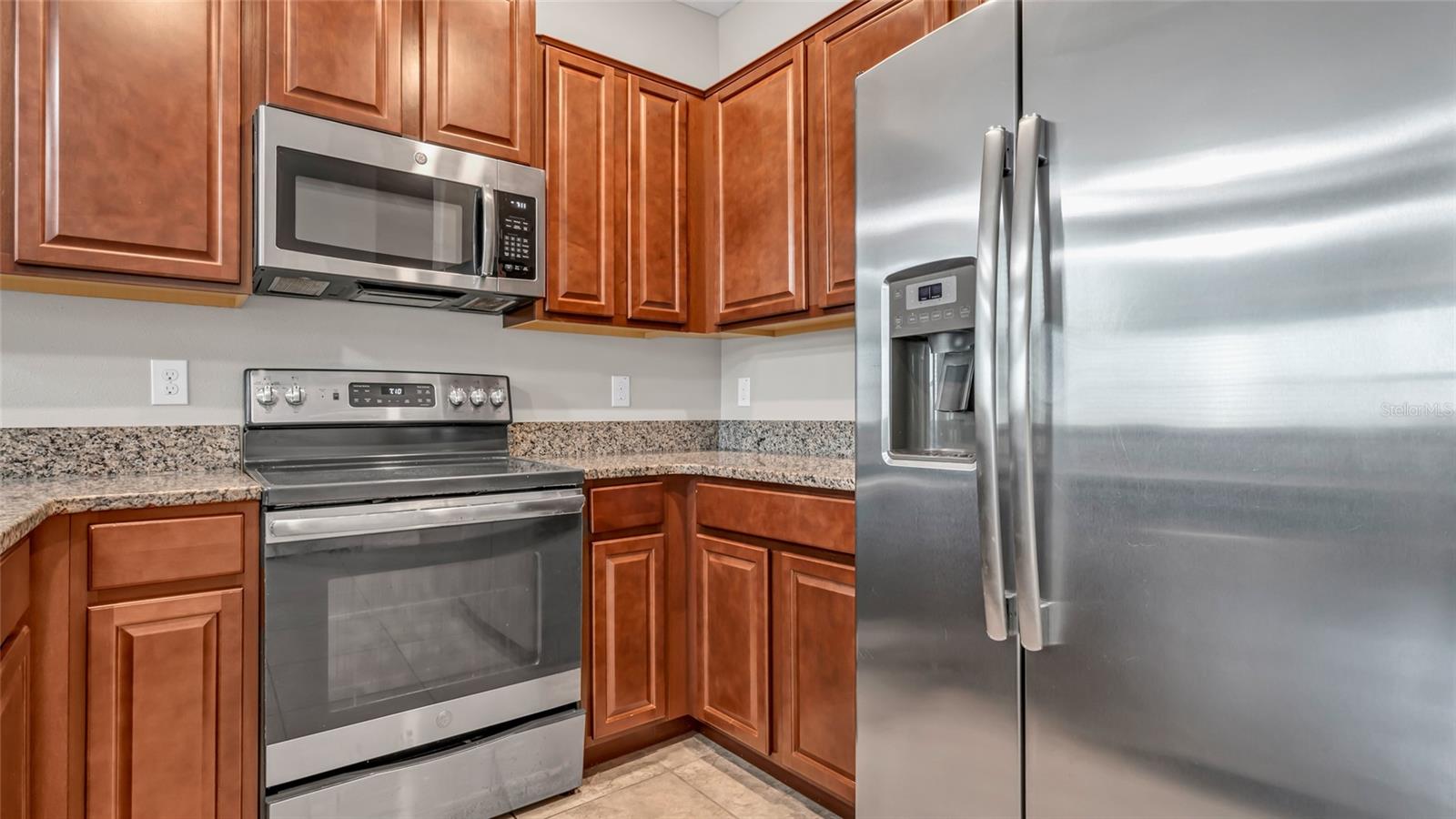 15510 FLORENCE HOLLOW PL, SUN CITY CENTER, FL, 33573
