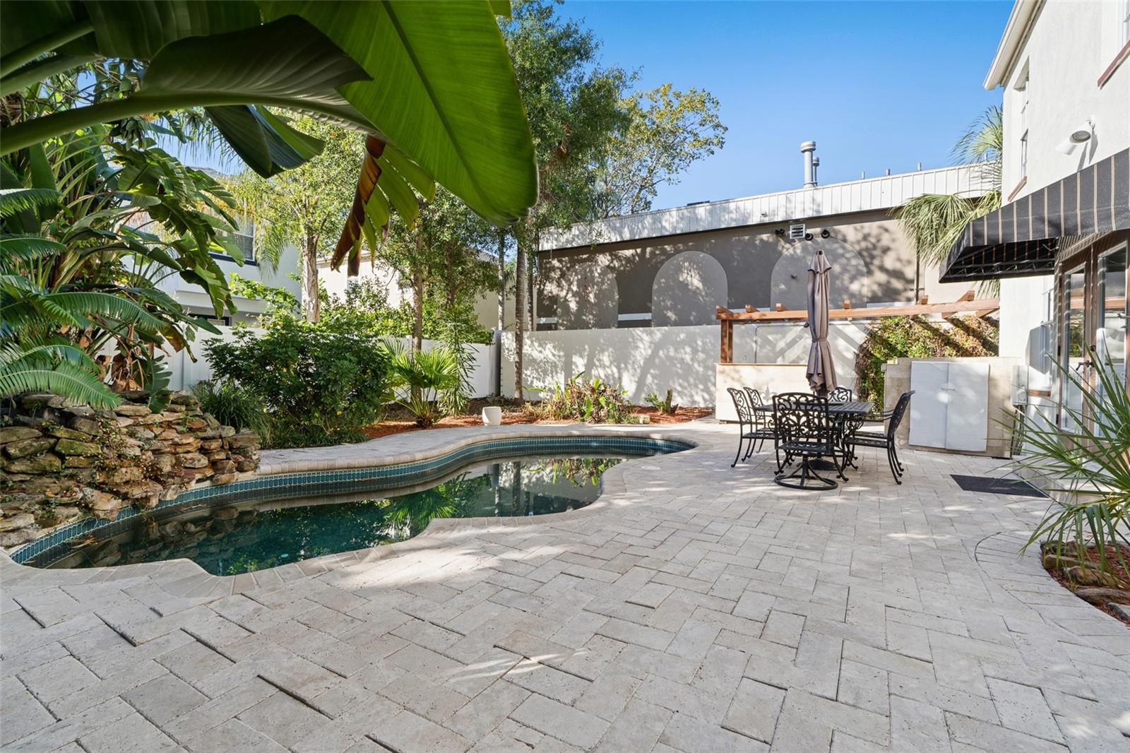 3710 W LEONA ST, TAMPA, FL, 33629