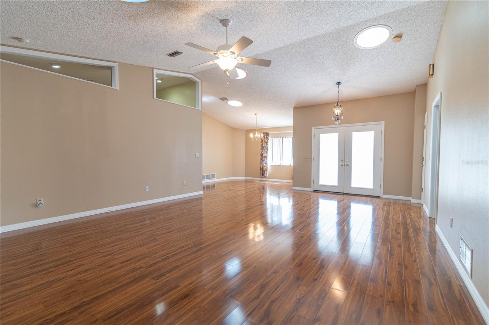 100 WEBSTER LN, PALM COAST, FL, 32164