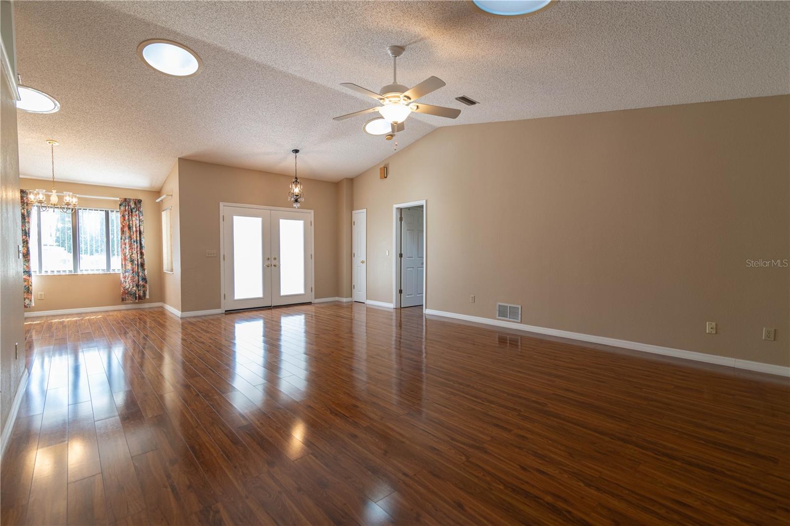100 WEBSTER LN, PALM COAST, FL, 32164