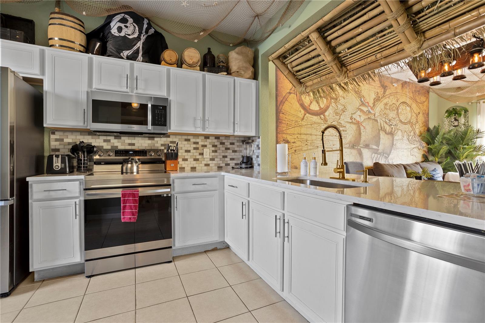 2511 CALABRIA AVE, DAVENPORT, FL, 33897