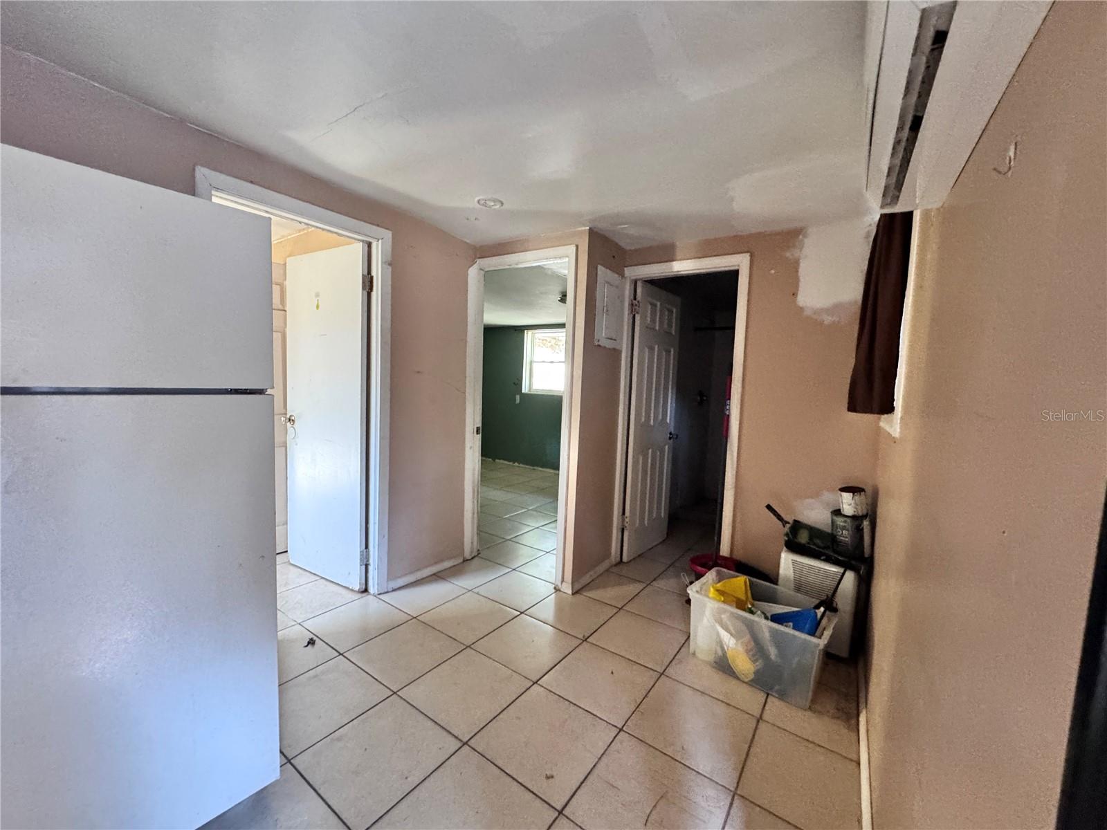 7002 ROSE AVE, ORLANDO, FL, 32810