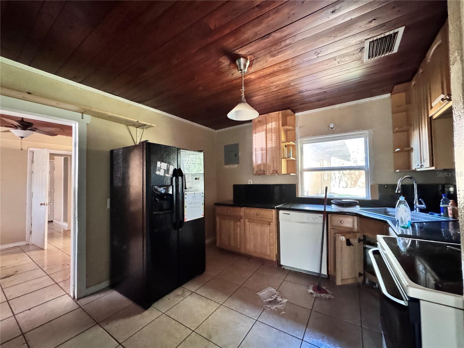 7002 ROSE AVE, ORLANDO, FL, 32810