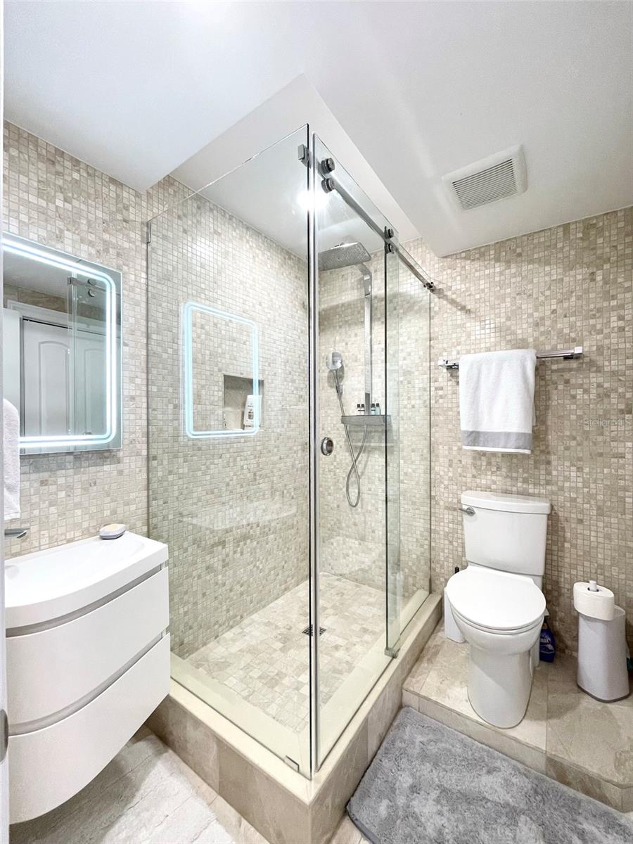 1 BEACH DR SE #2312, ST PETERSBURG, FL, 33701