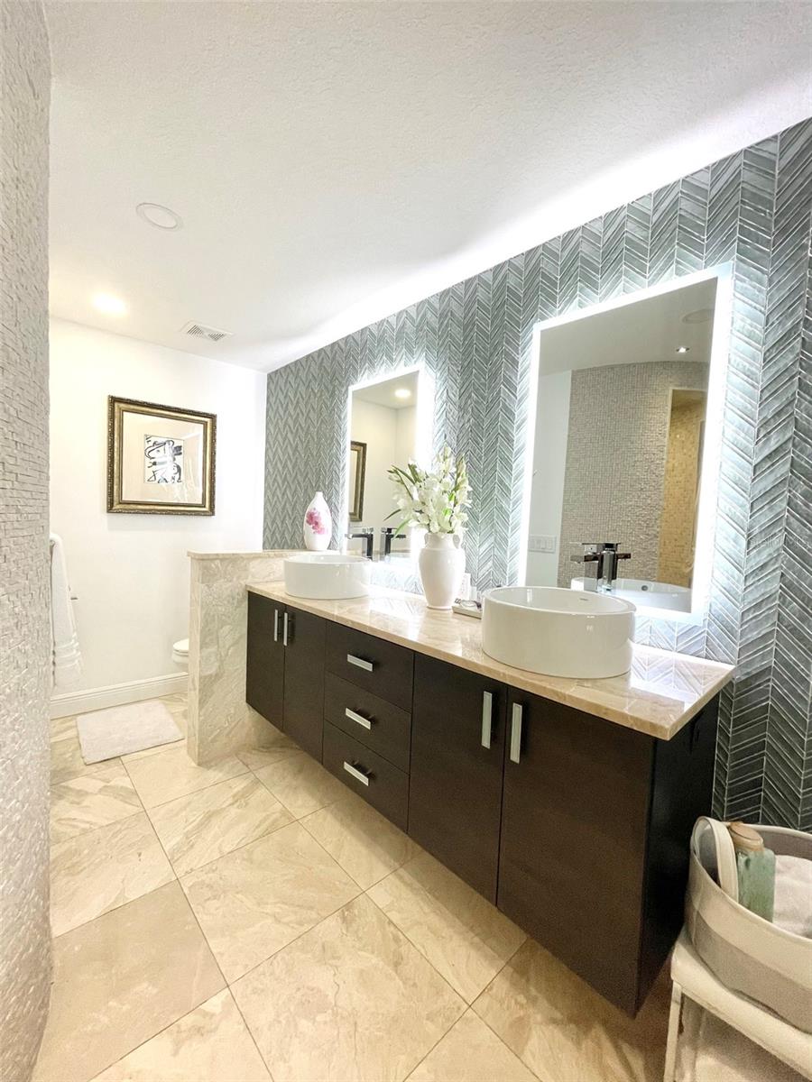 1 BEACH DR SE #2312, ST PETERSBURG, FL, 33701
