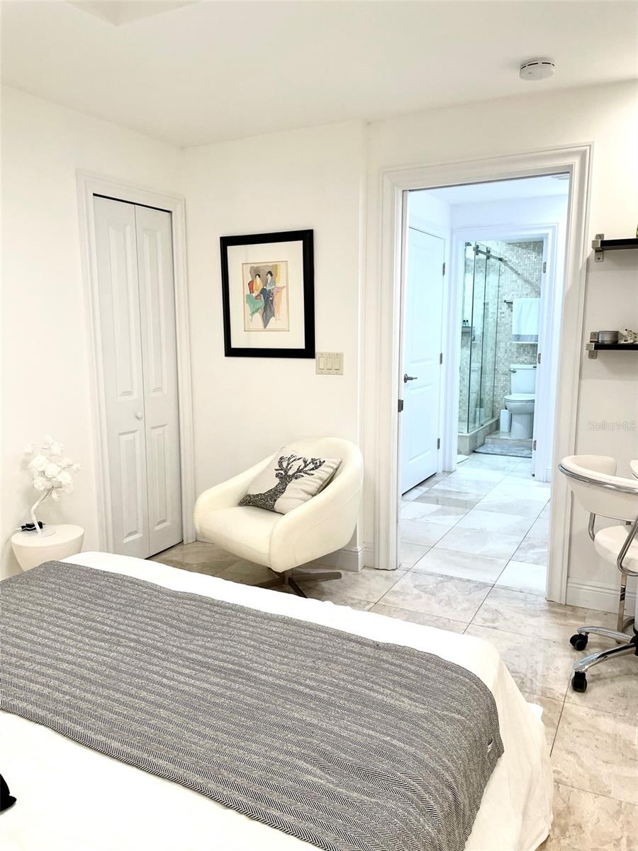1 BEACH DR SE #2312, ST PETERSBURG, FL, 33701