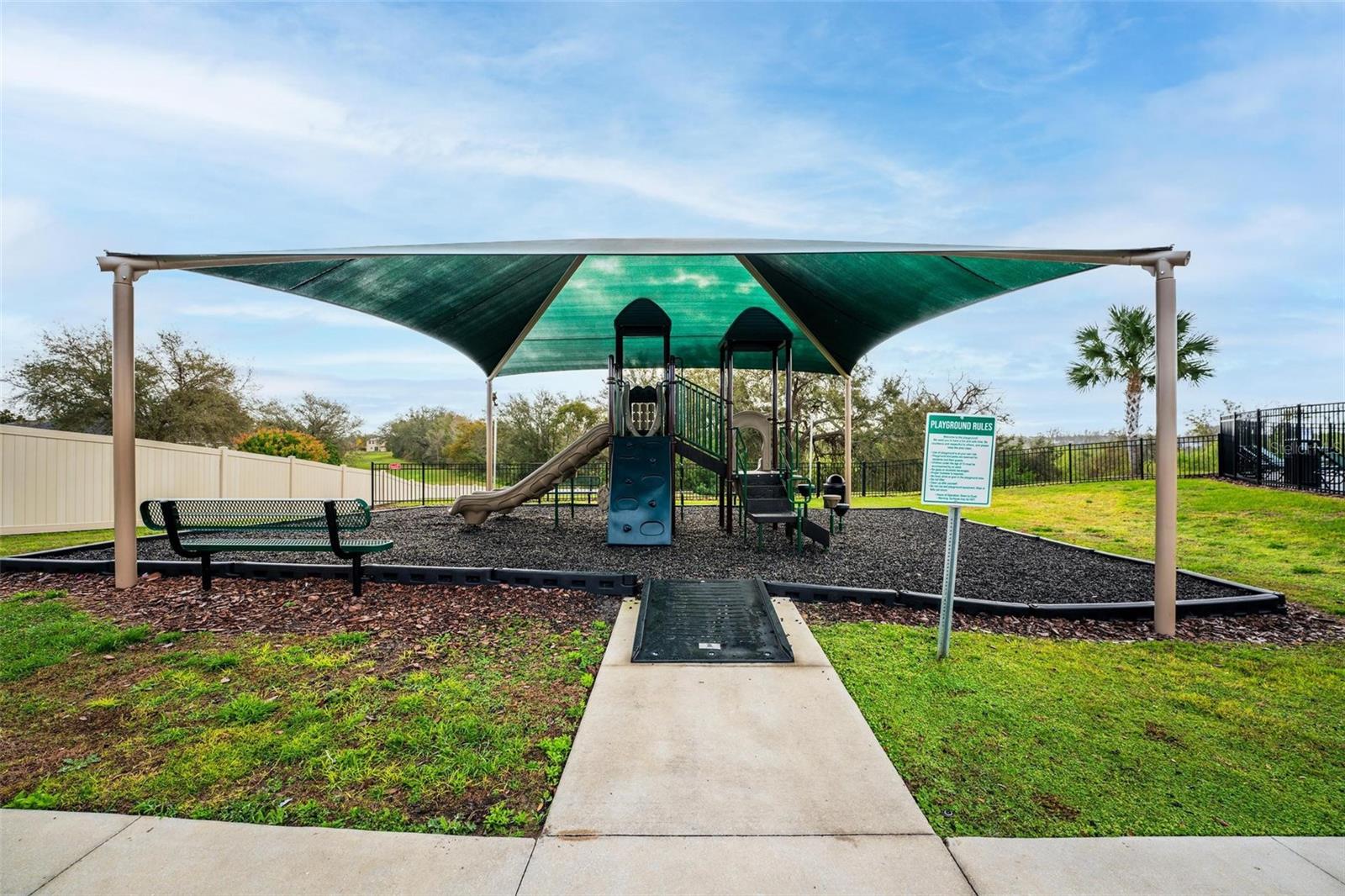 650 PEYTON BROOKE WAY, WINTER HAVEN, FL, 33881