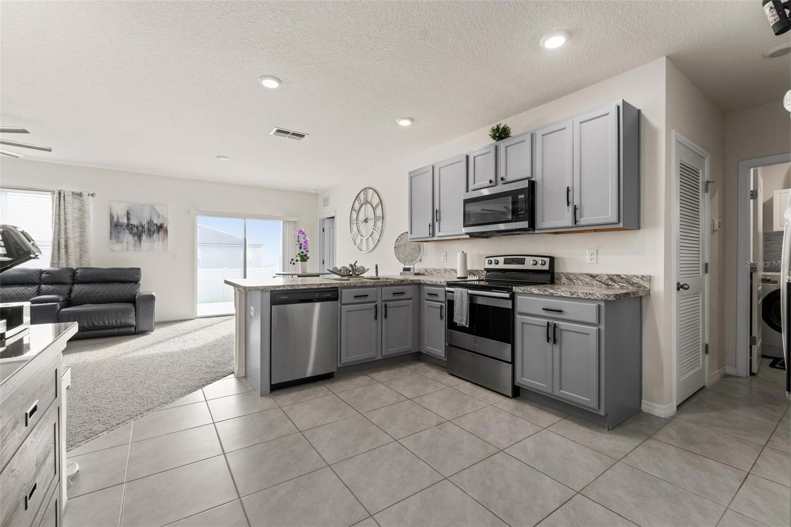 650 PEYTON BROOKE WAY, WINTER HAVEN, FL, 33881